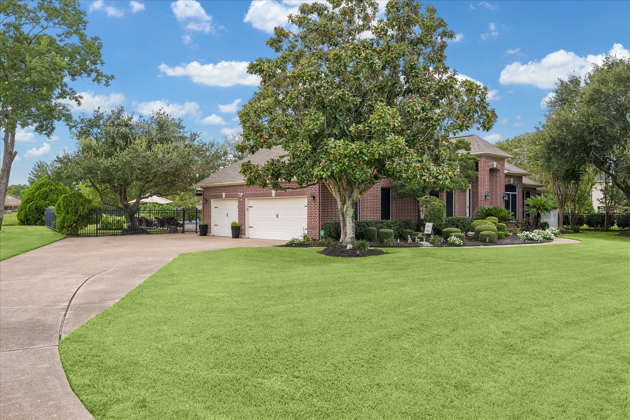 3710 Pine Bark Court Property Photo 2