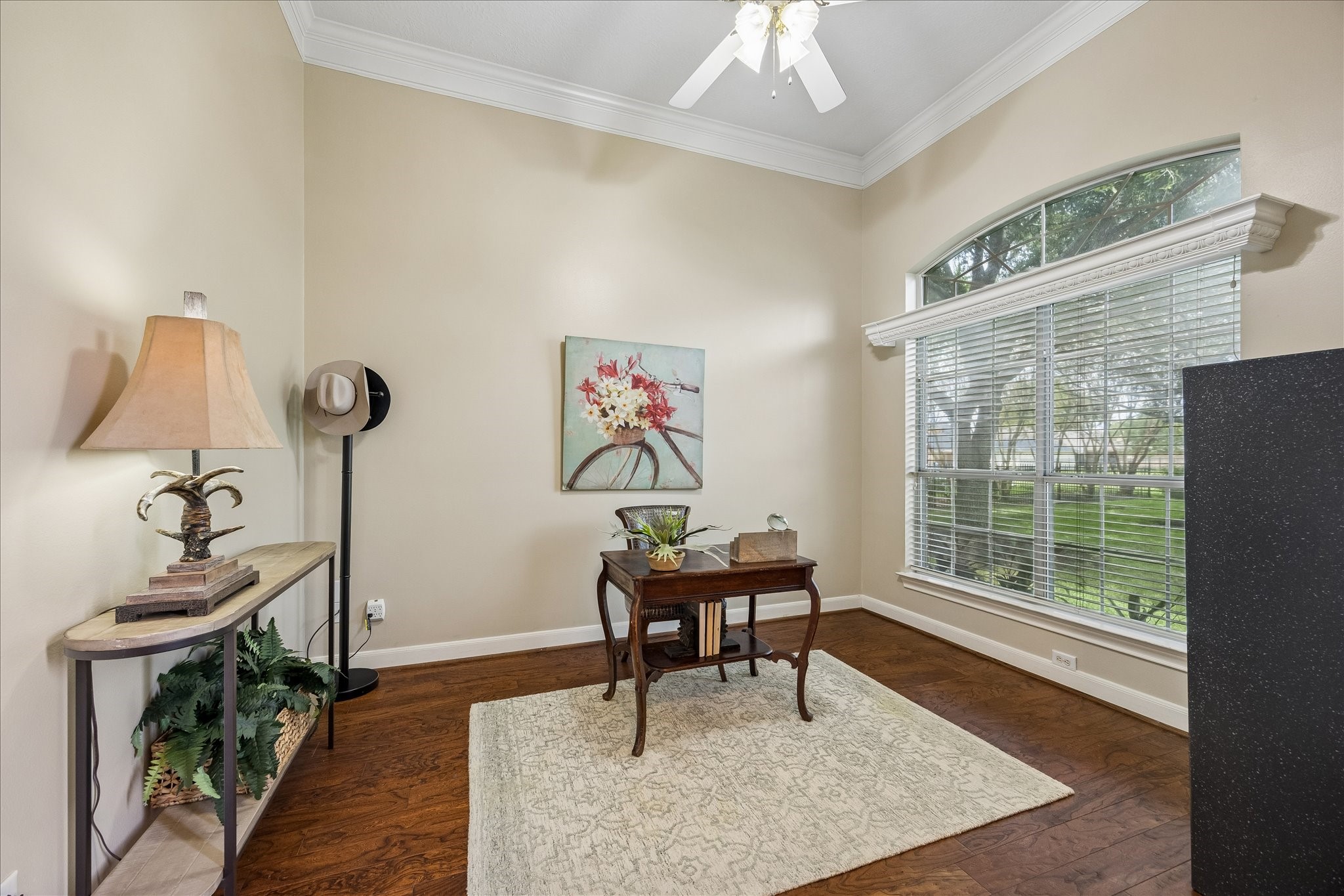 3710 Pine Bark Court Property Photo 4