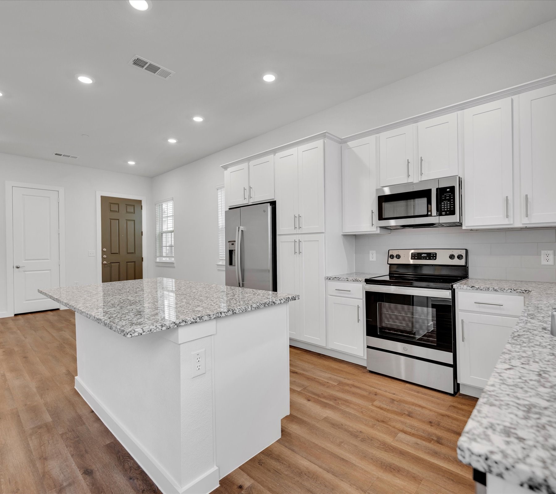 2709-105 Rockhill Road Property Photo 5