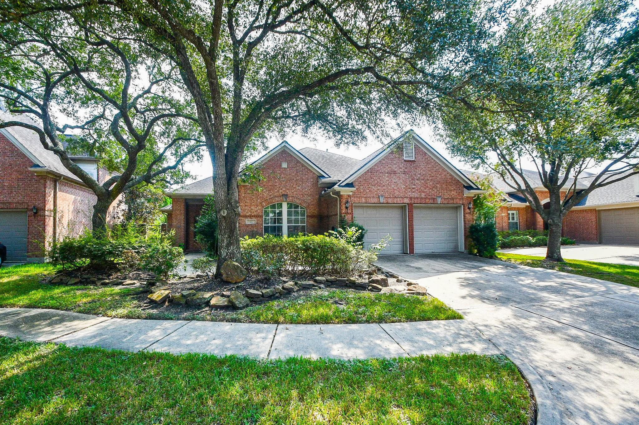 13711 Threadall Park Drive, Houston Tx 77077 Property Photo 1