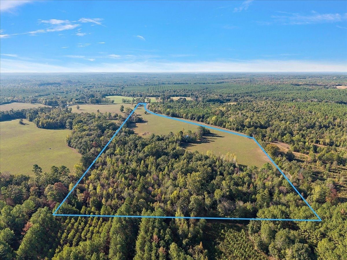 0 Cr 1601 Property Photo 2