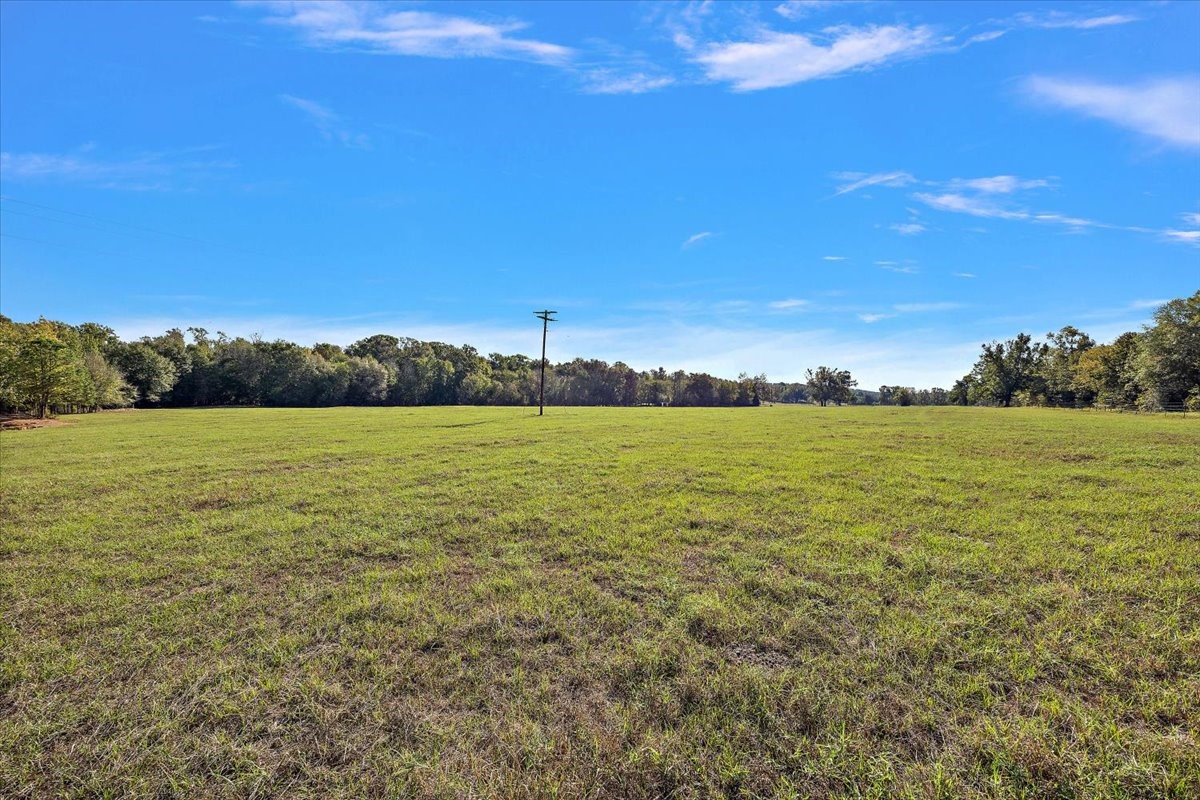 0 Cr 1601 Property Photo 3