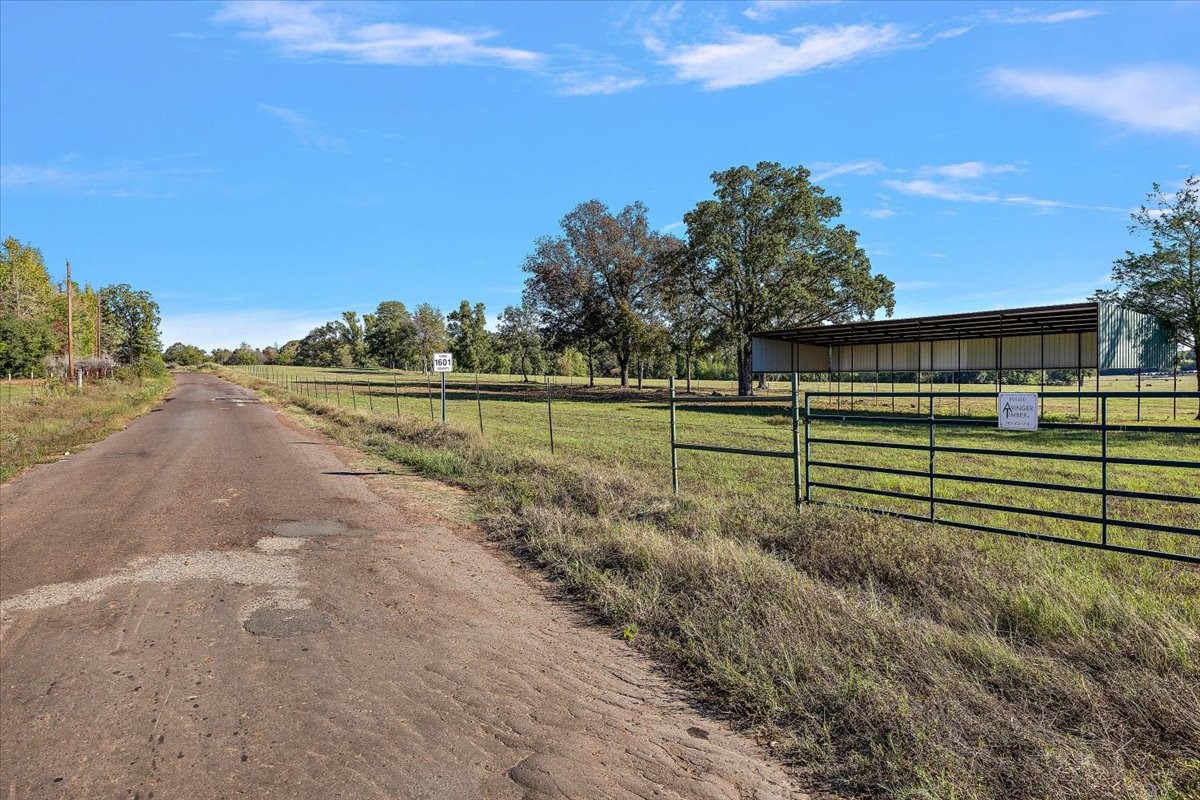 0 Cr 1601 Property Photo 7