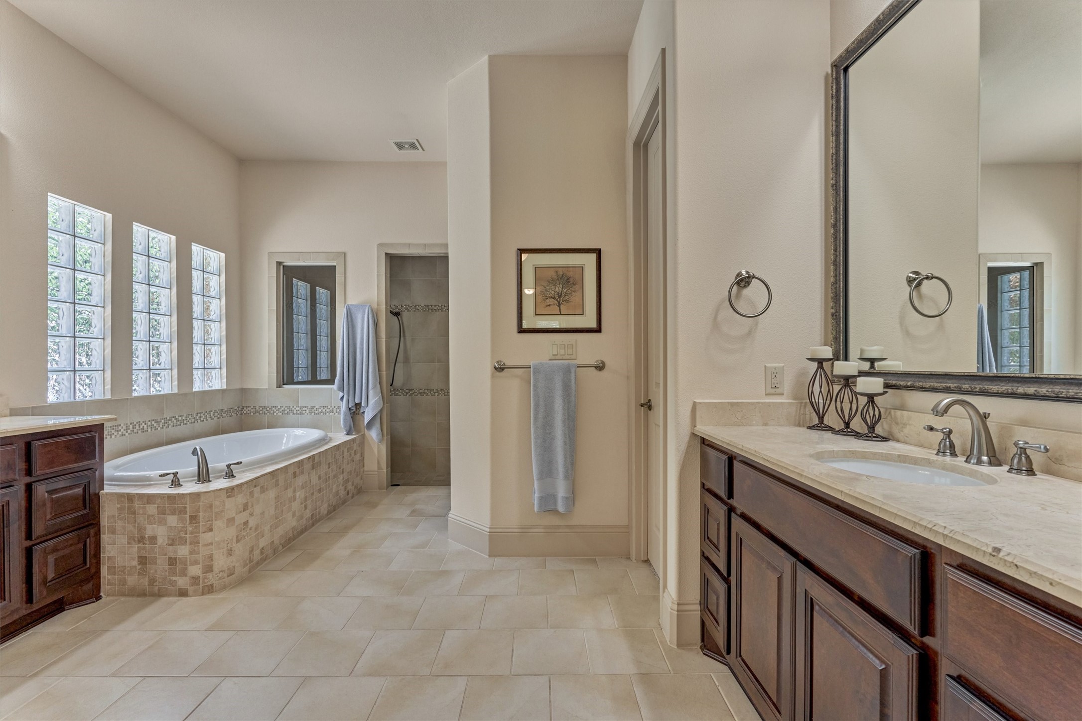 59 Freesia Court Property Photo 24