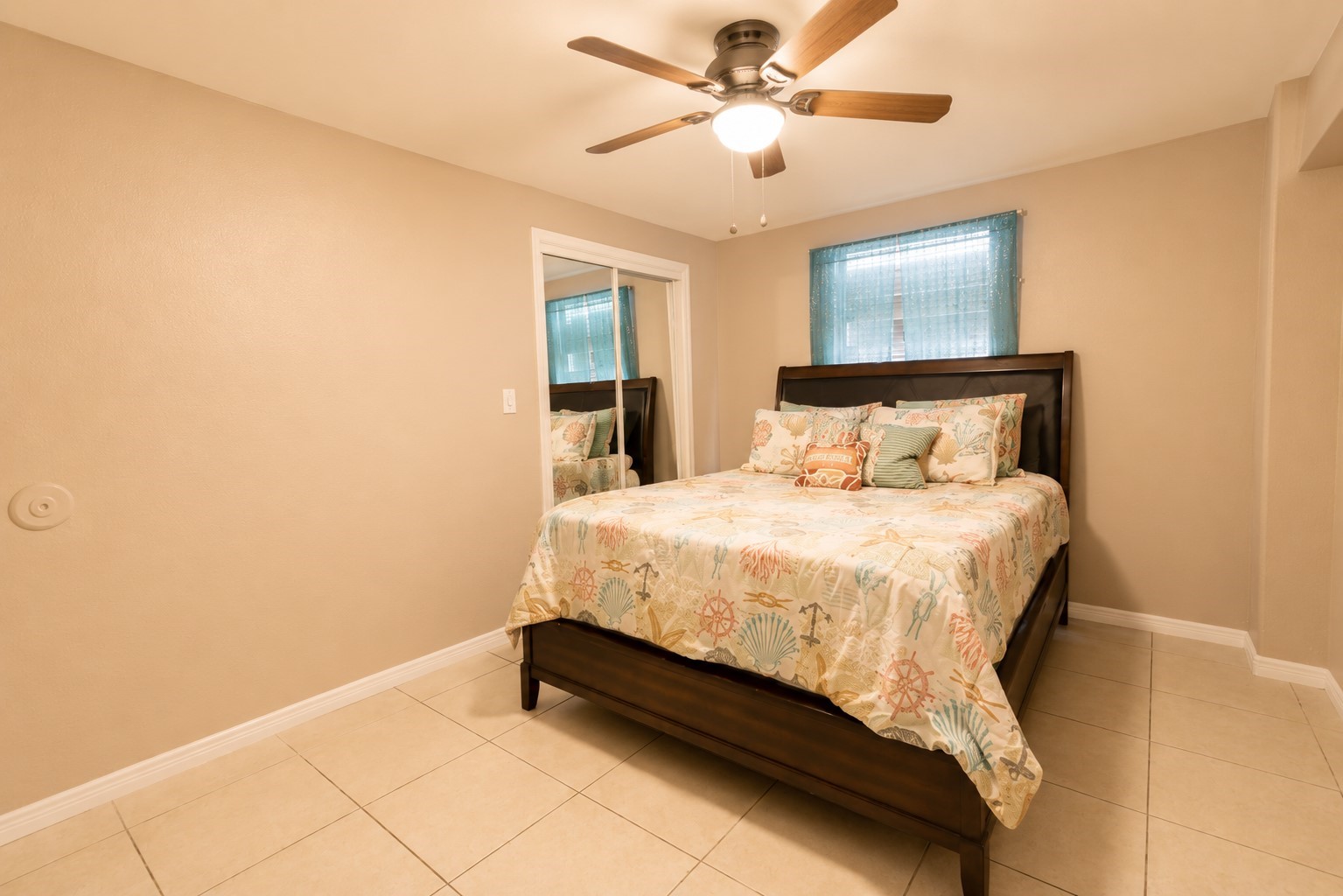 579 Warsaw Street Property Photo 12