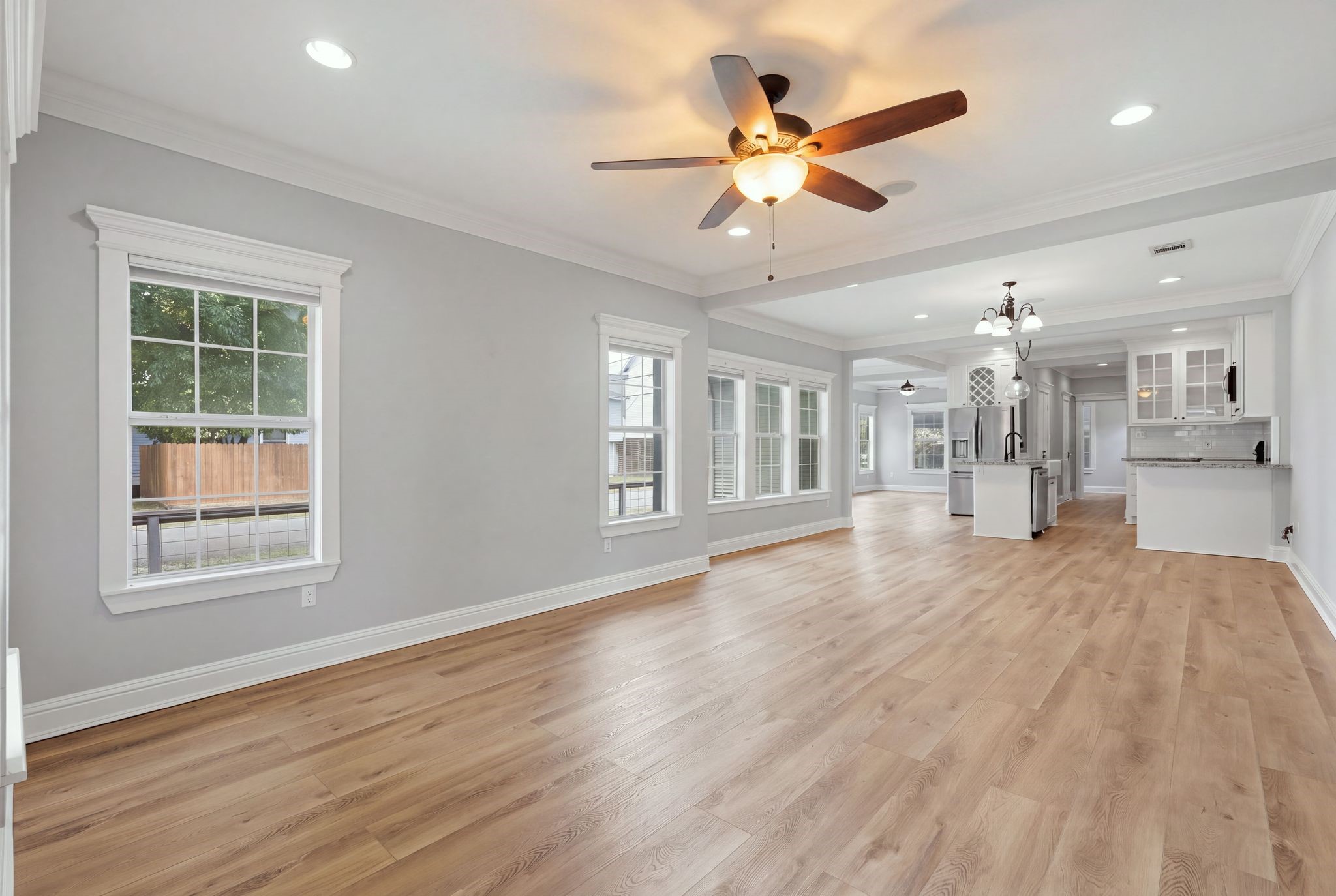 512 Enid Street Property Photo 6