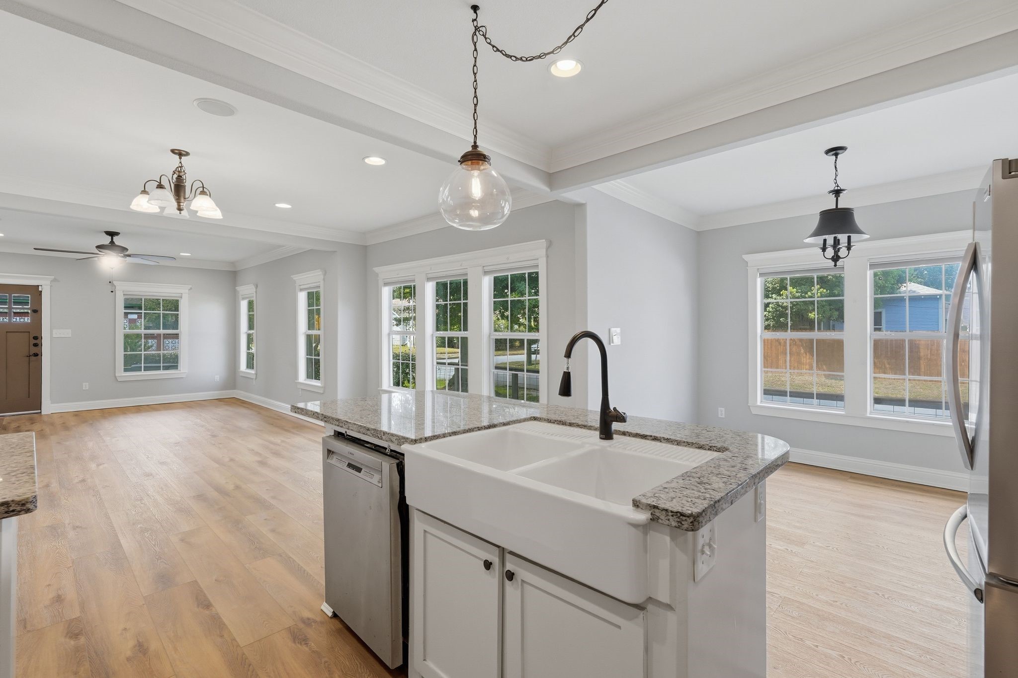 512 Enid Street Property Photo 11