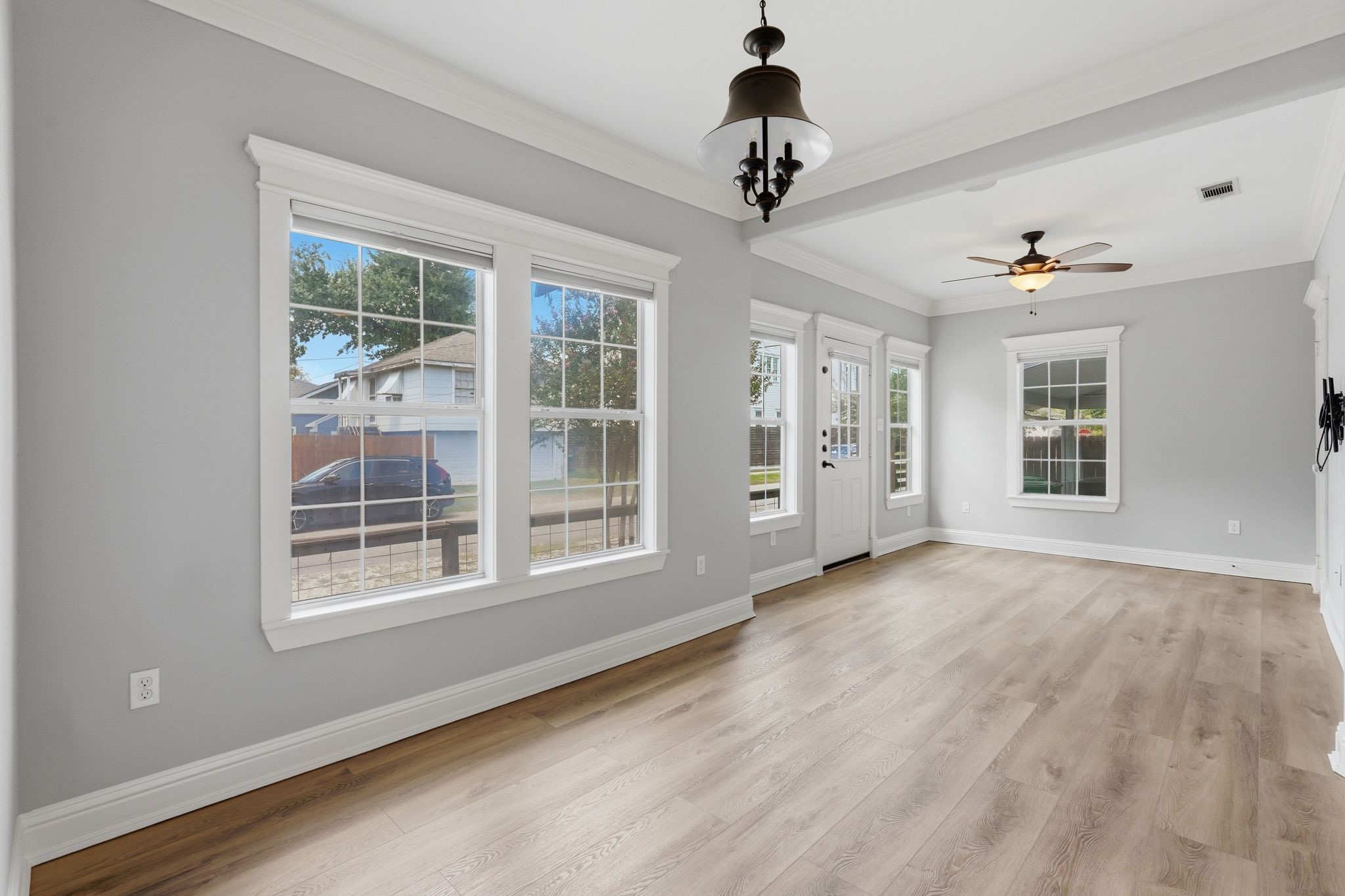 512 Enid Street Property Photo 12