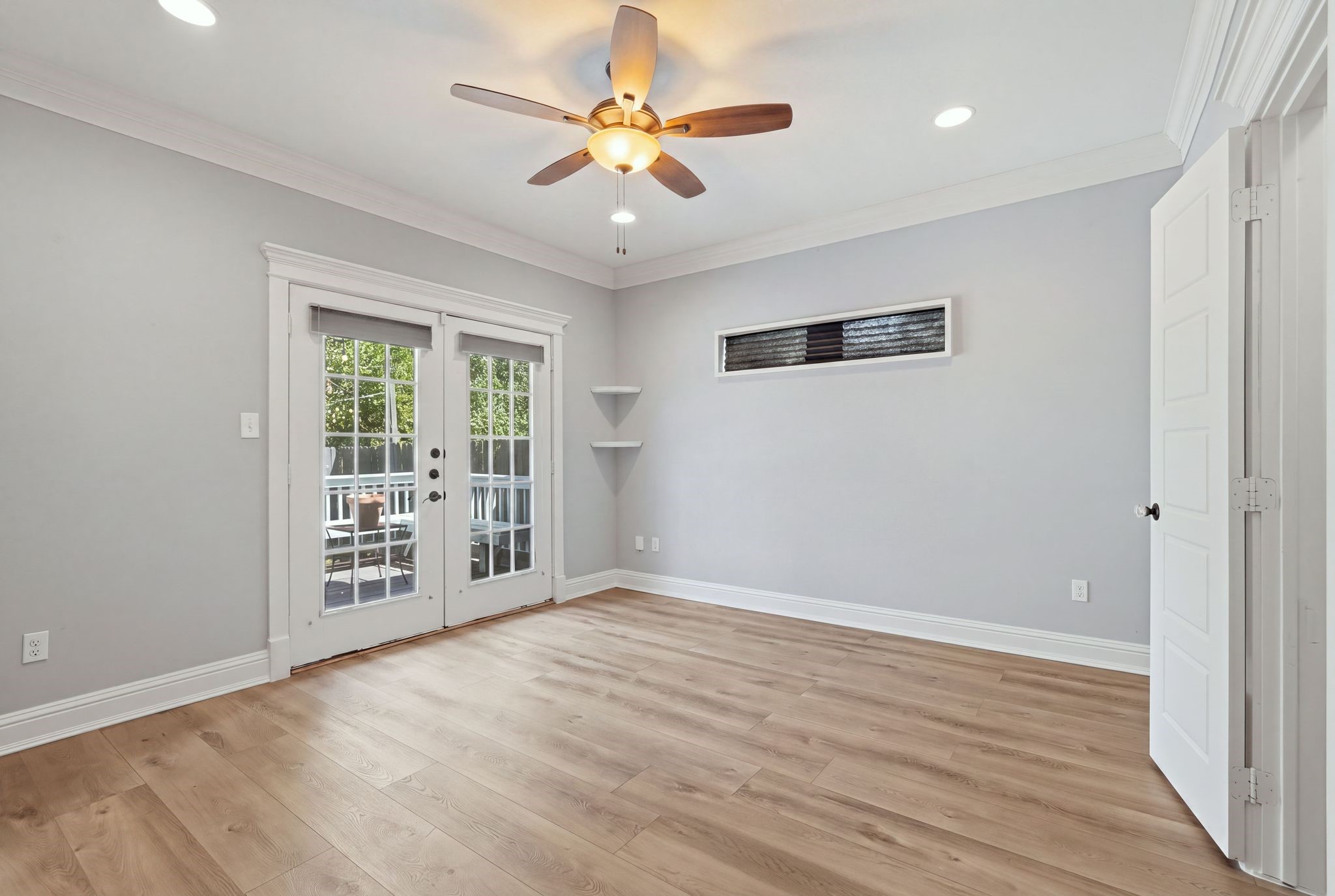 512 Enid Street Property Photo 17