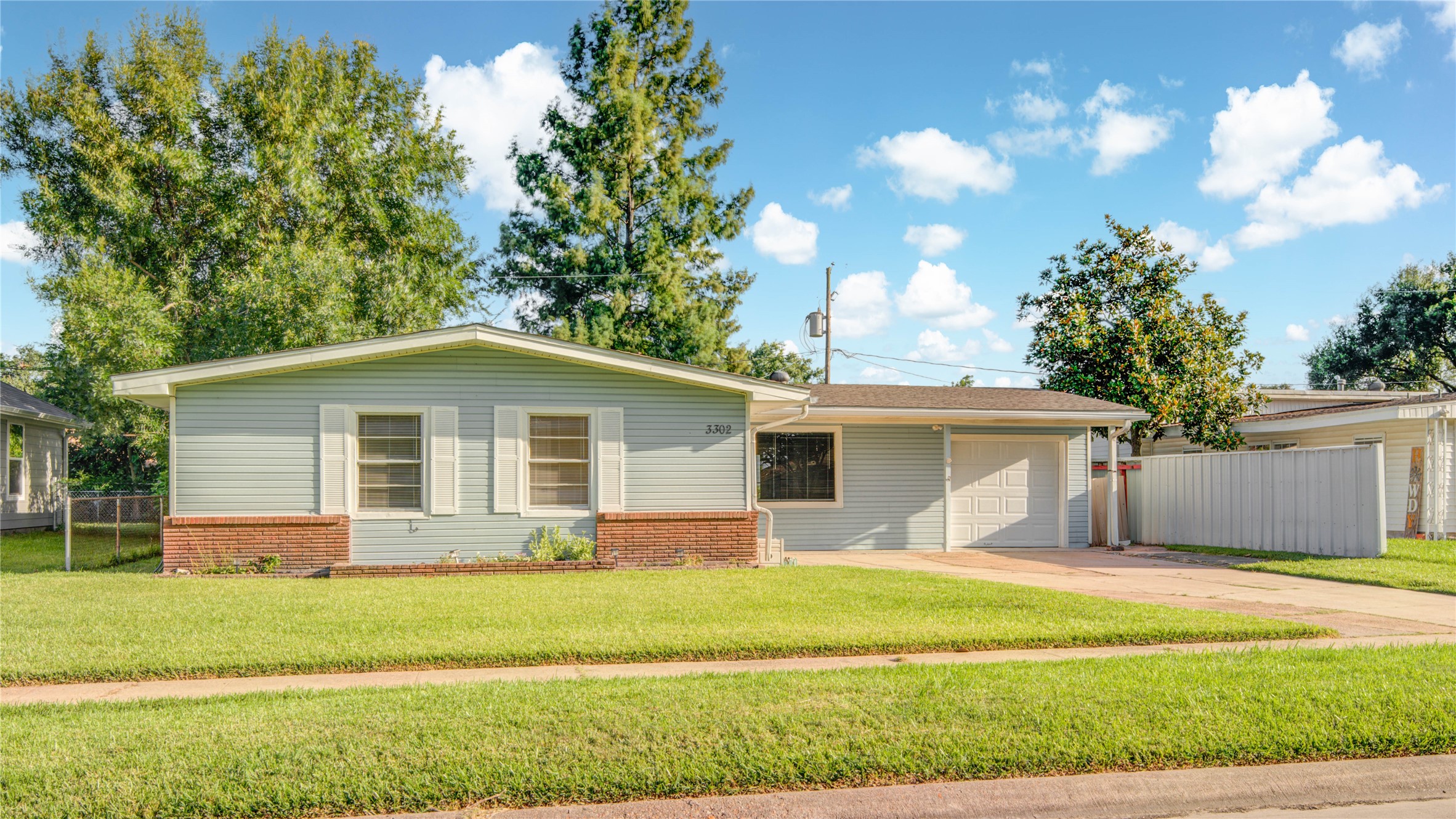 3302 Cedarcrest Drive Property Photo