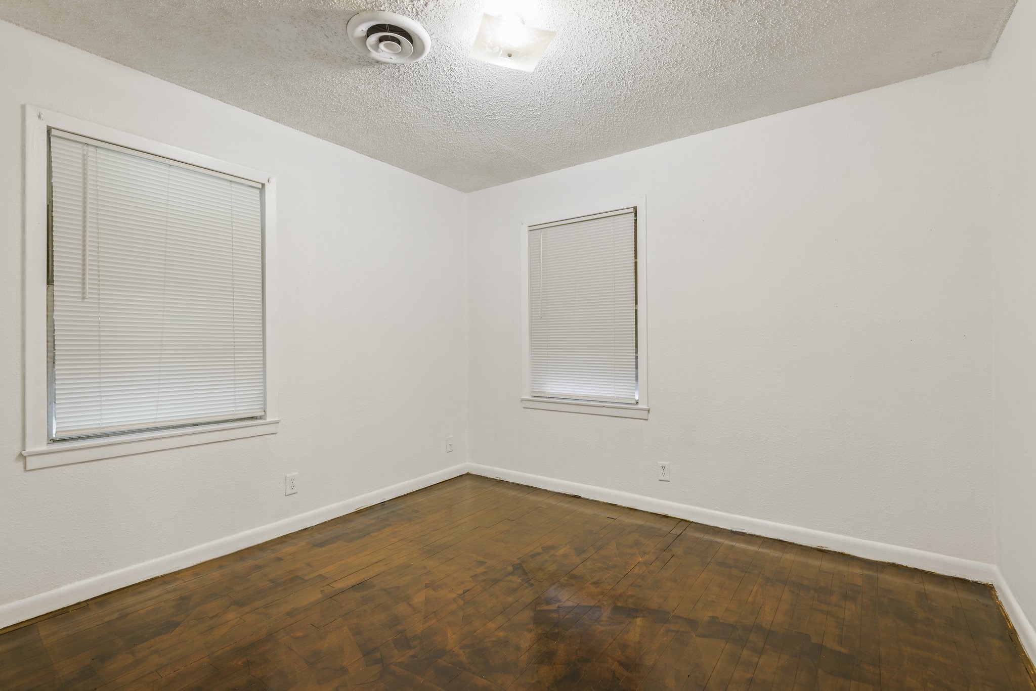 602 Roosevelt Street Property Photo 12