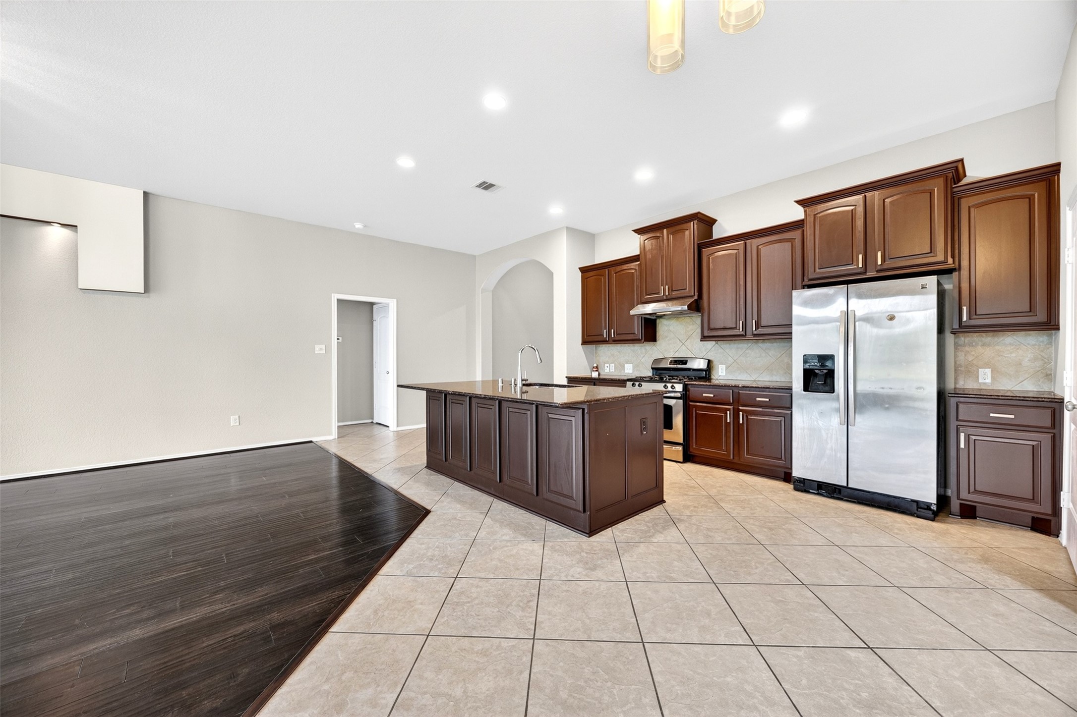 26303 Serenity Oaks Drive Property Photo 9