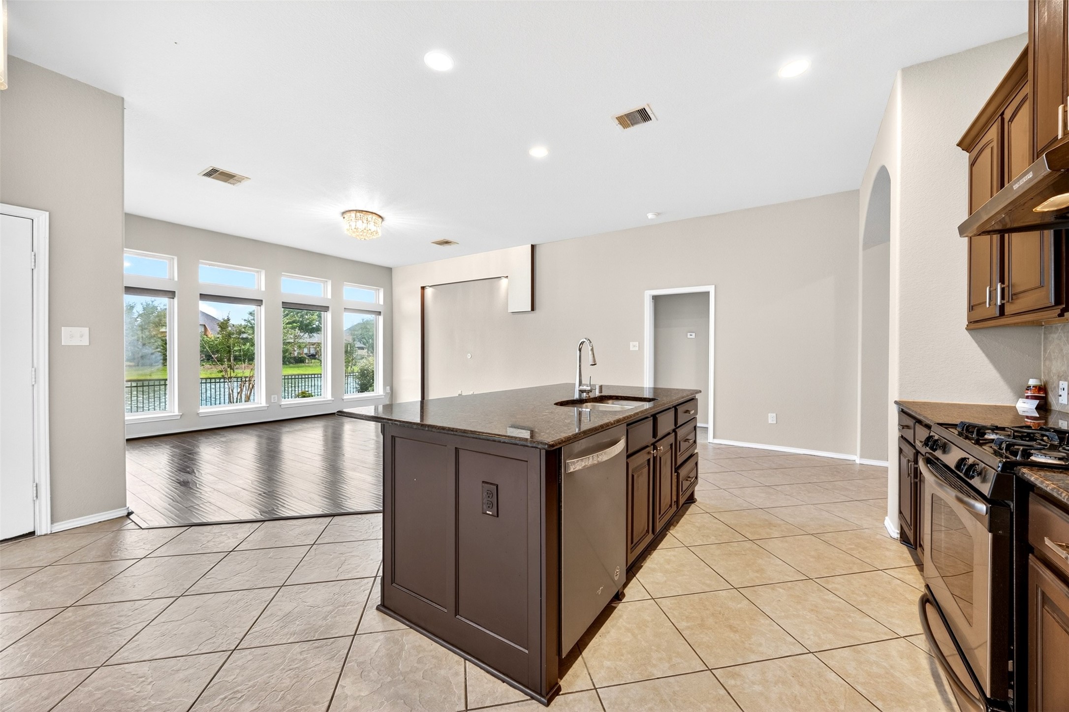 26303 Serenity Oaks Drive Property Photo 11