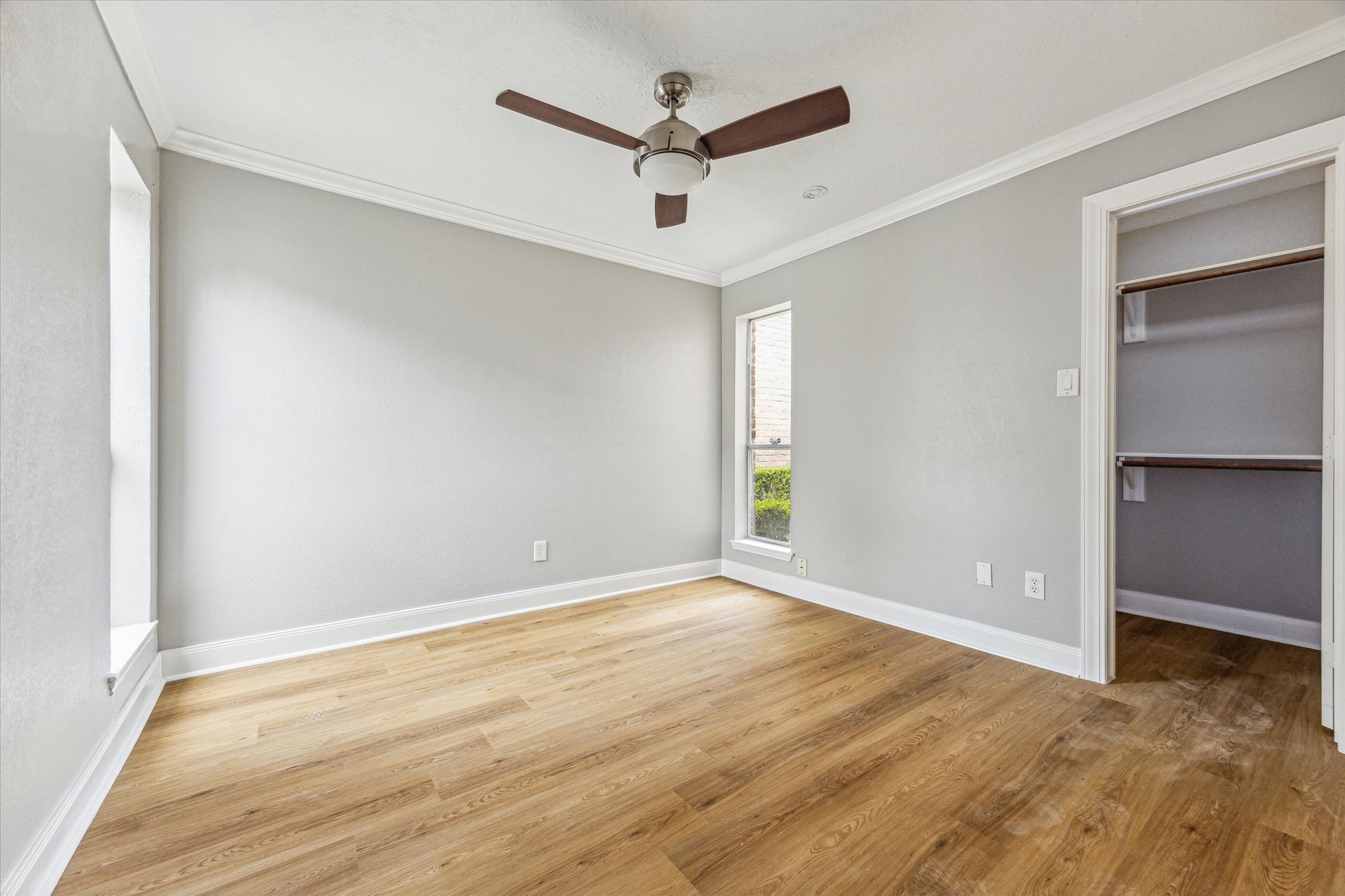 12124 Burdine Street Property Photo 10