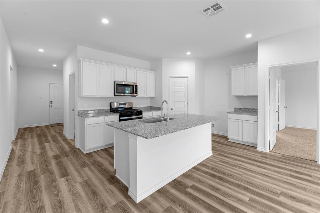 595 Brittany Grove Lane Property Photo 4