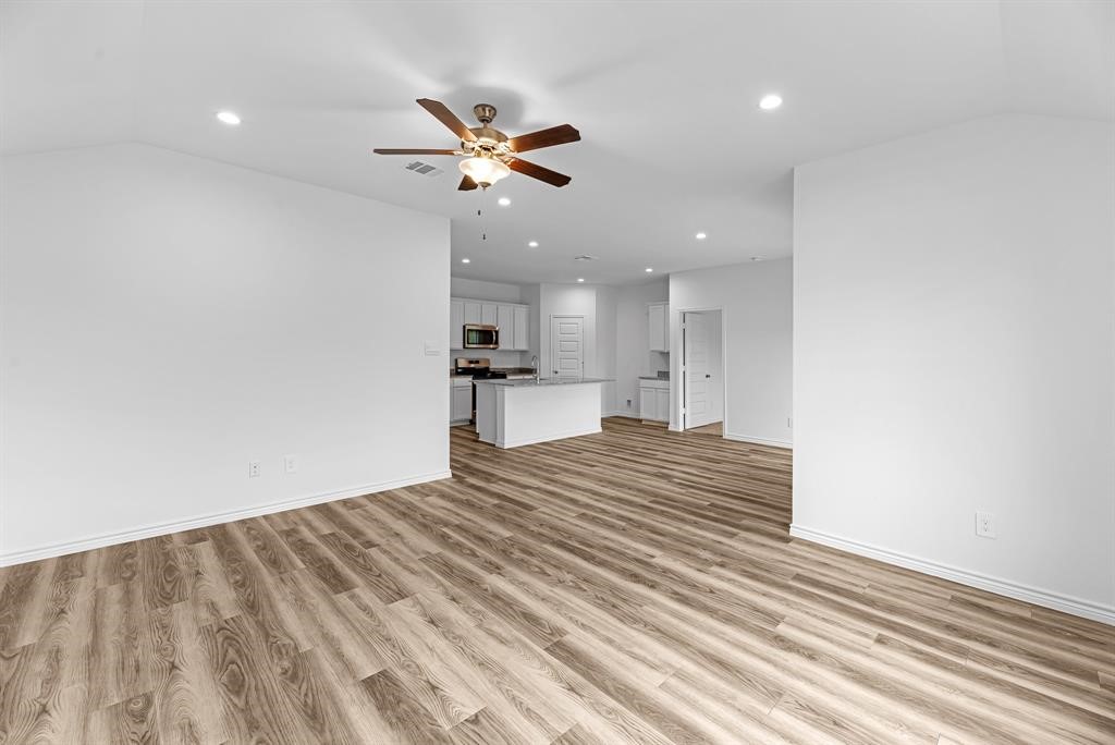 595 Brittany Grove Lane Property Photo 9