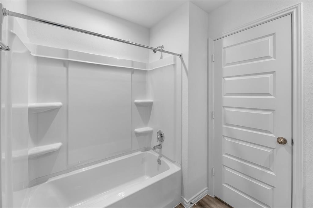 595 Brittany Grove Lane Property Photo 13