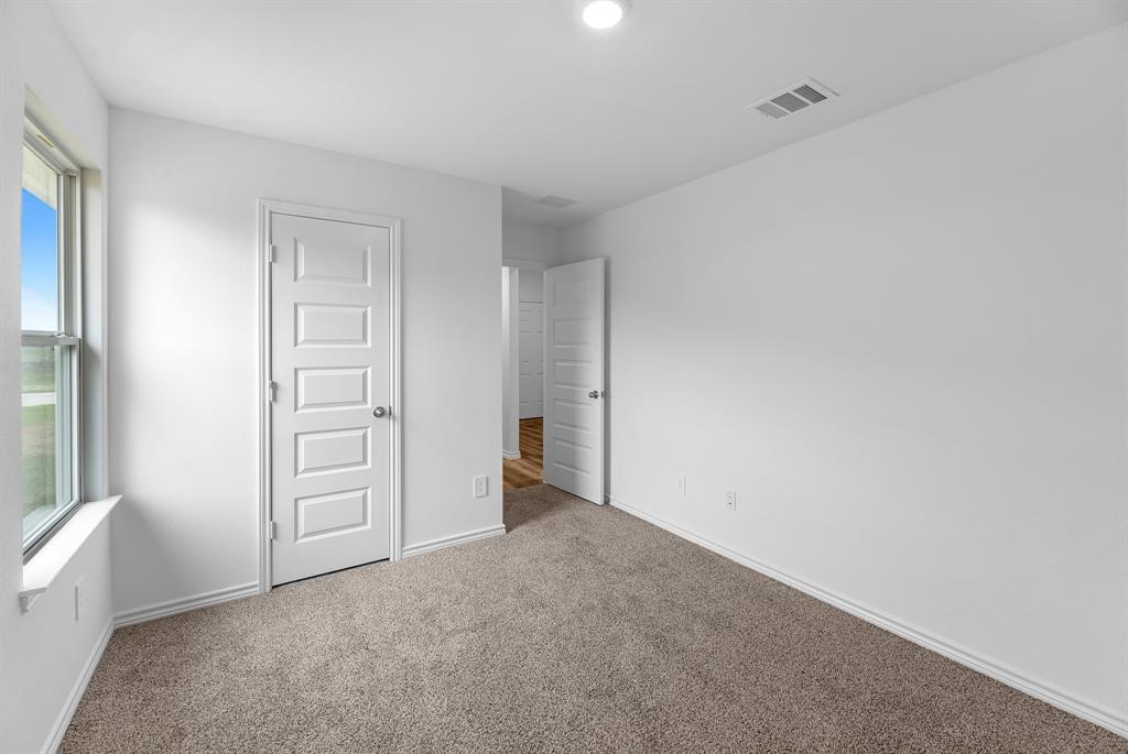 595 Brittany Grove Lane Property Photo 15