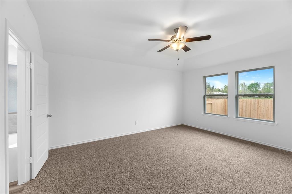 595 Brittany Grove Lane Property Photo 16