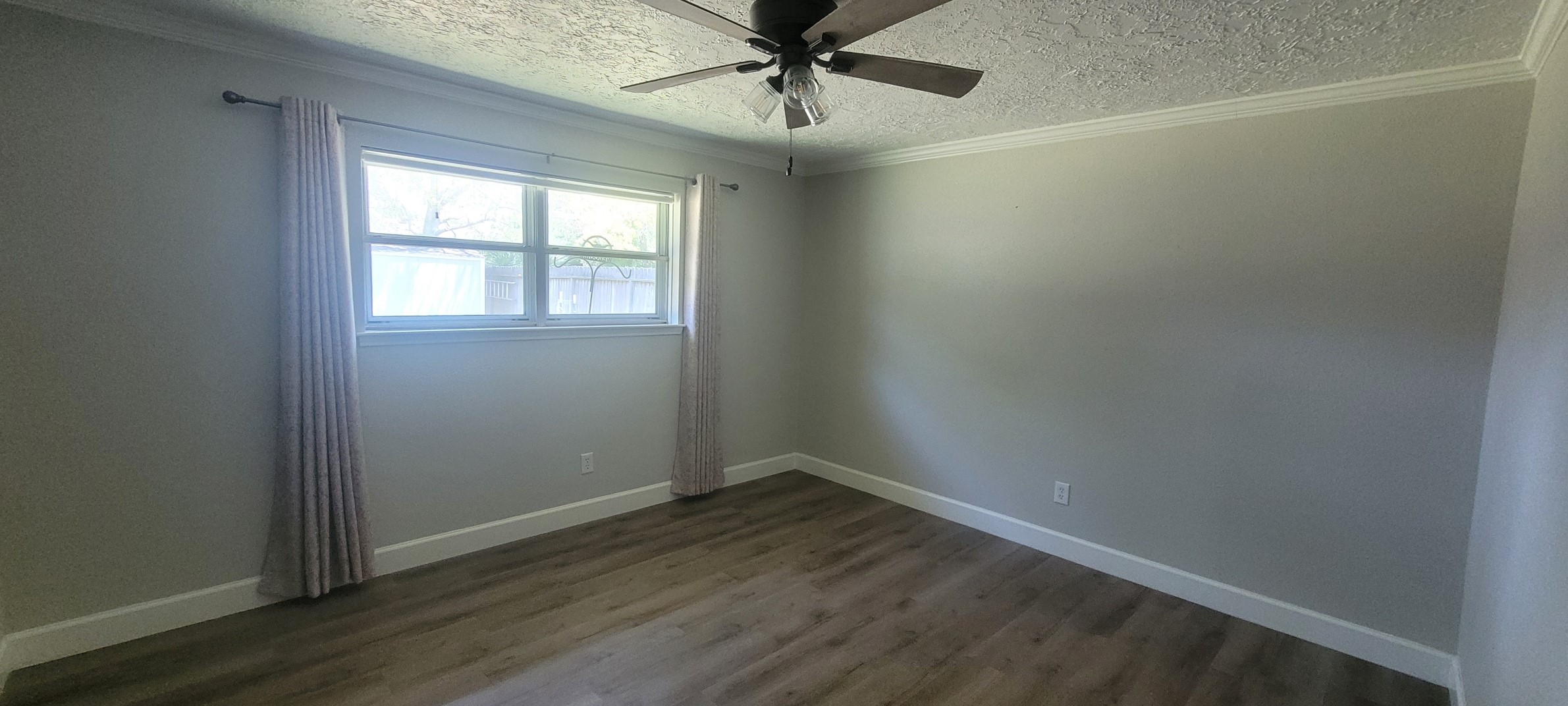 1807 Sleepy Creek Way Property Photo 11