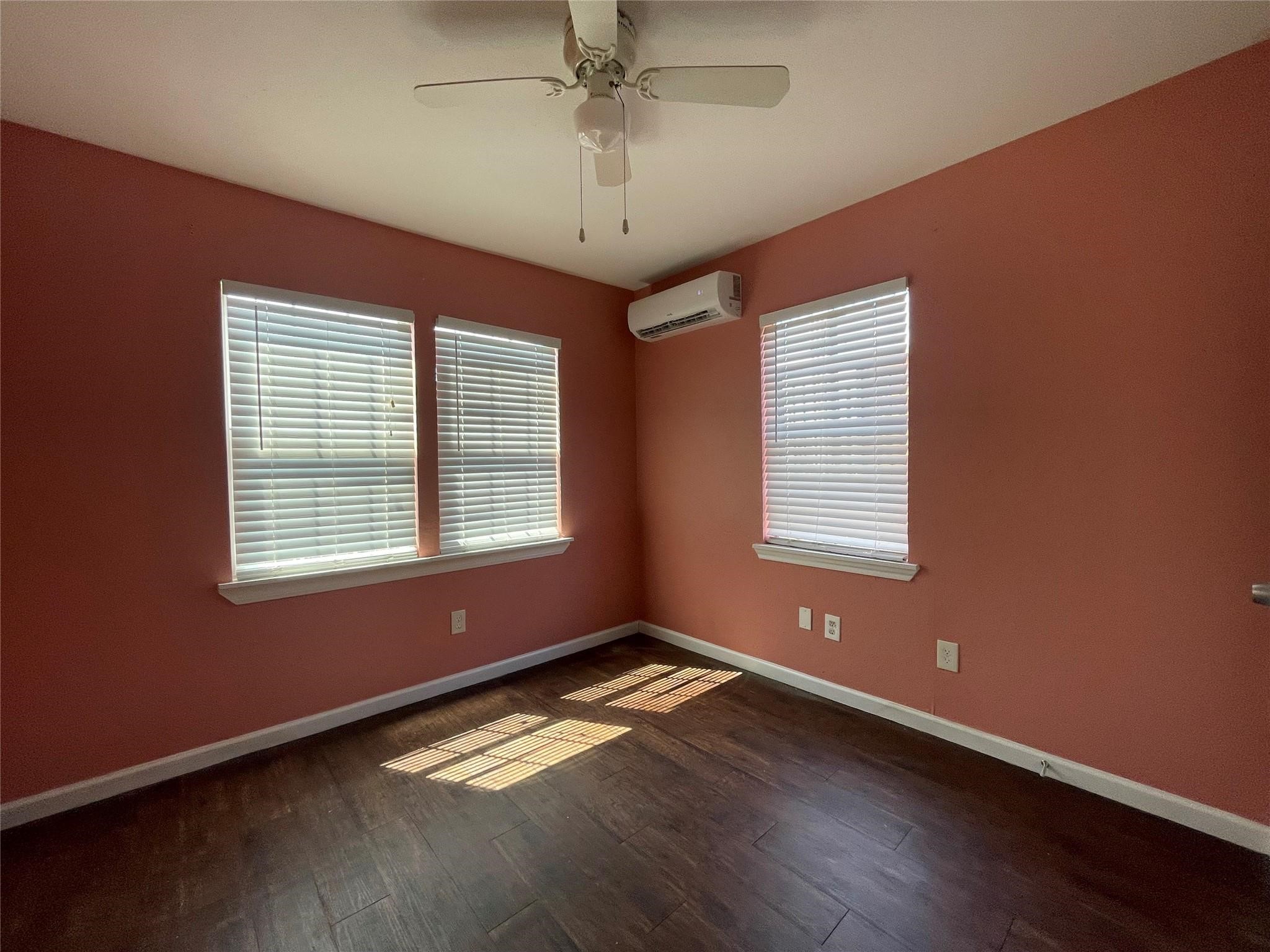 2407 Bastrop 2 Property Photo 7