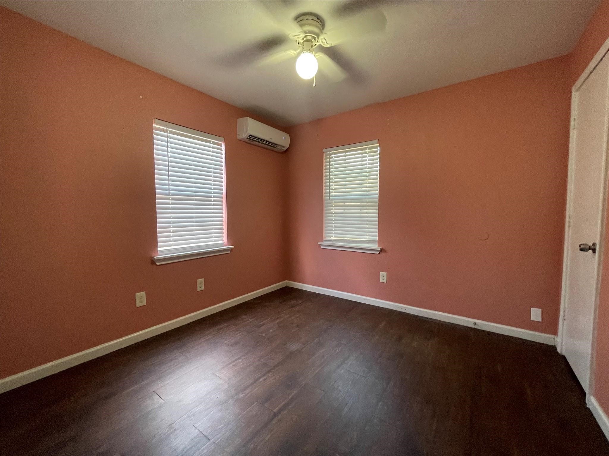 2407 Bastrop 2 Property Photo 8