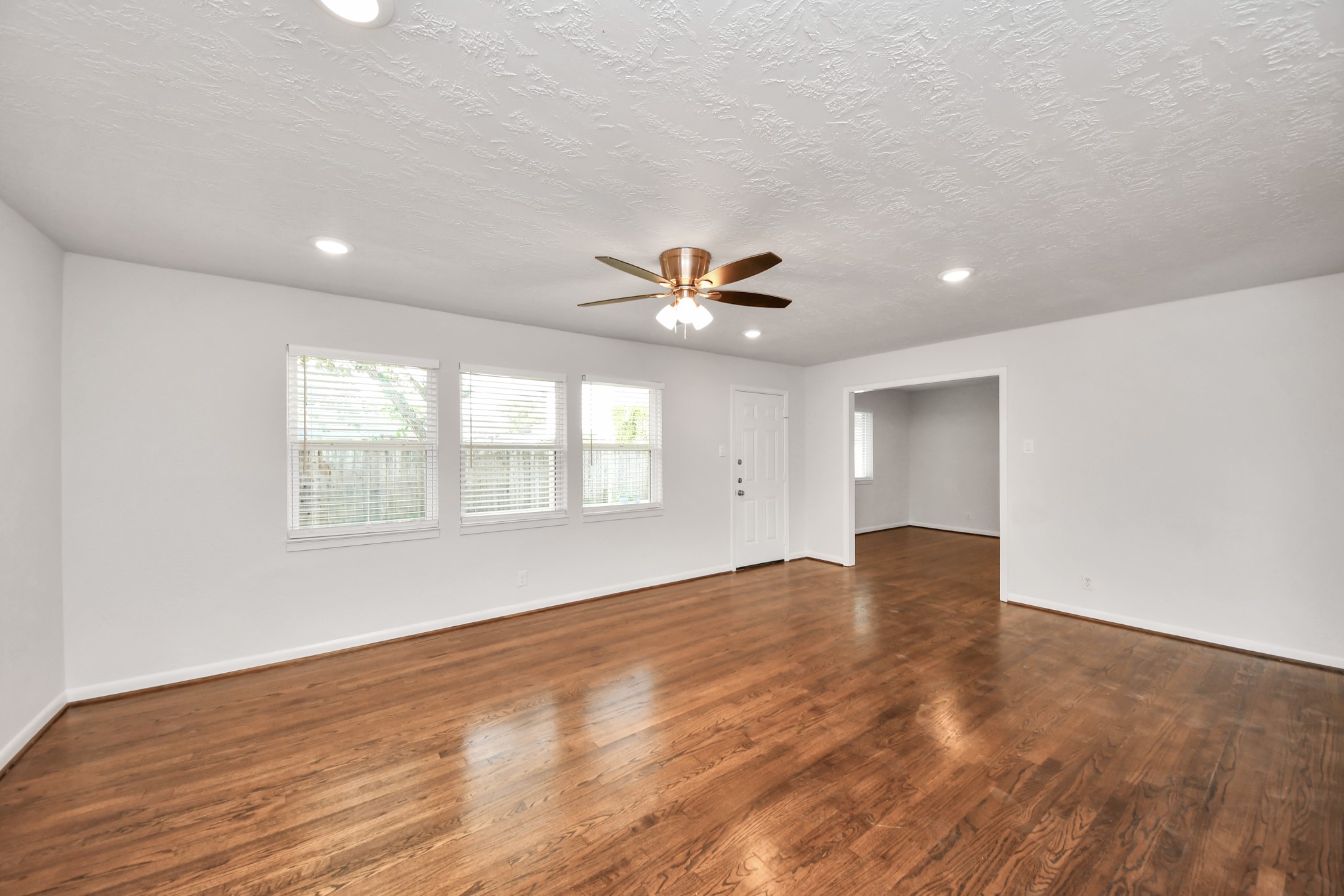 5803 Darnell Street Property Photo 6