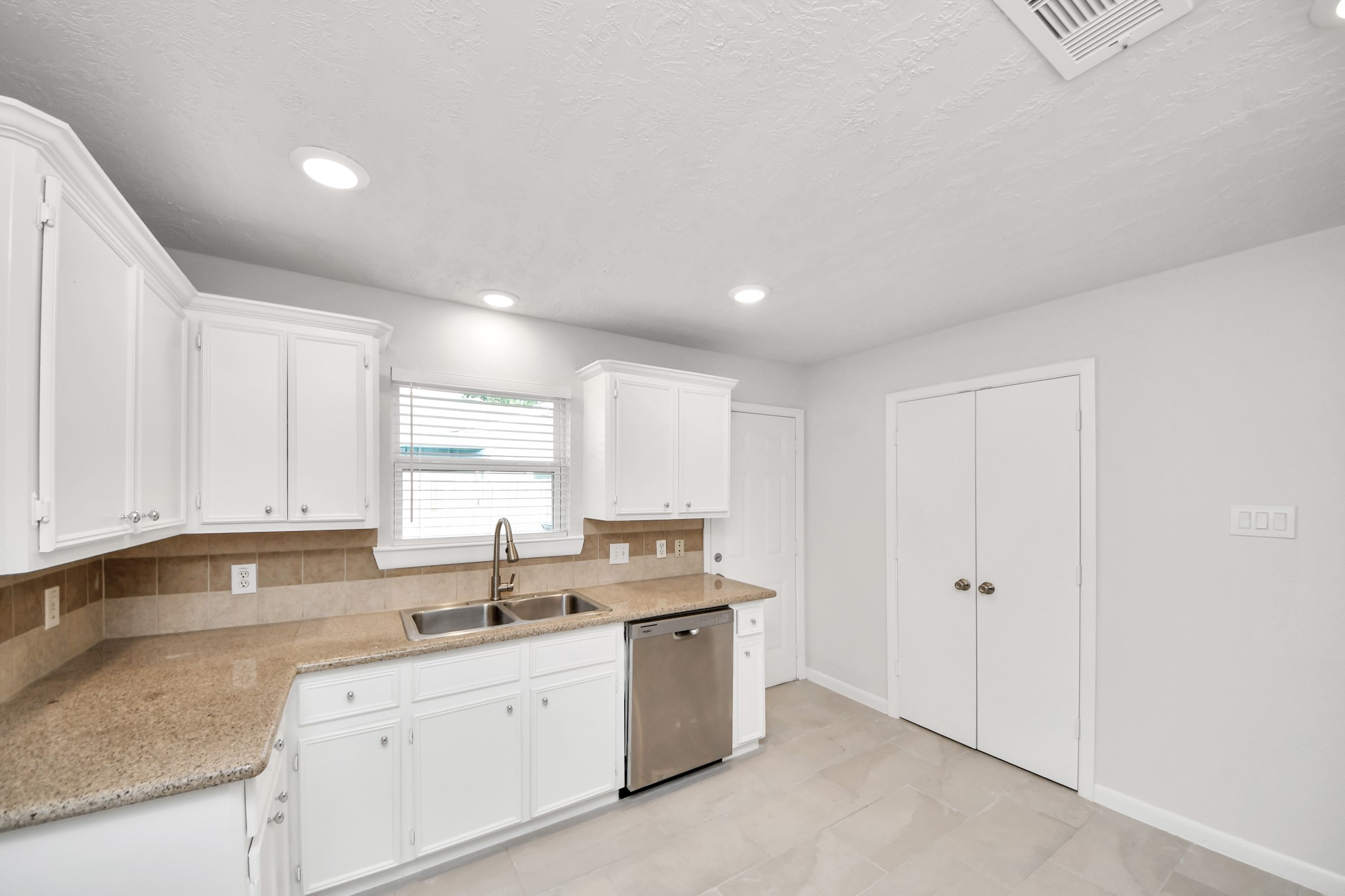 5803 Darnell Street Property Photo 10