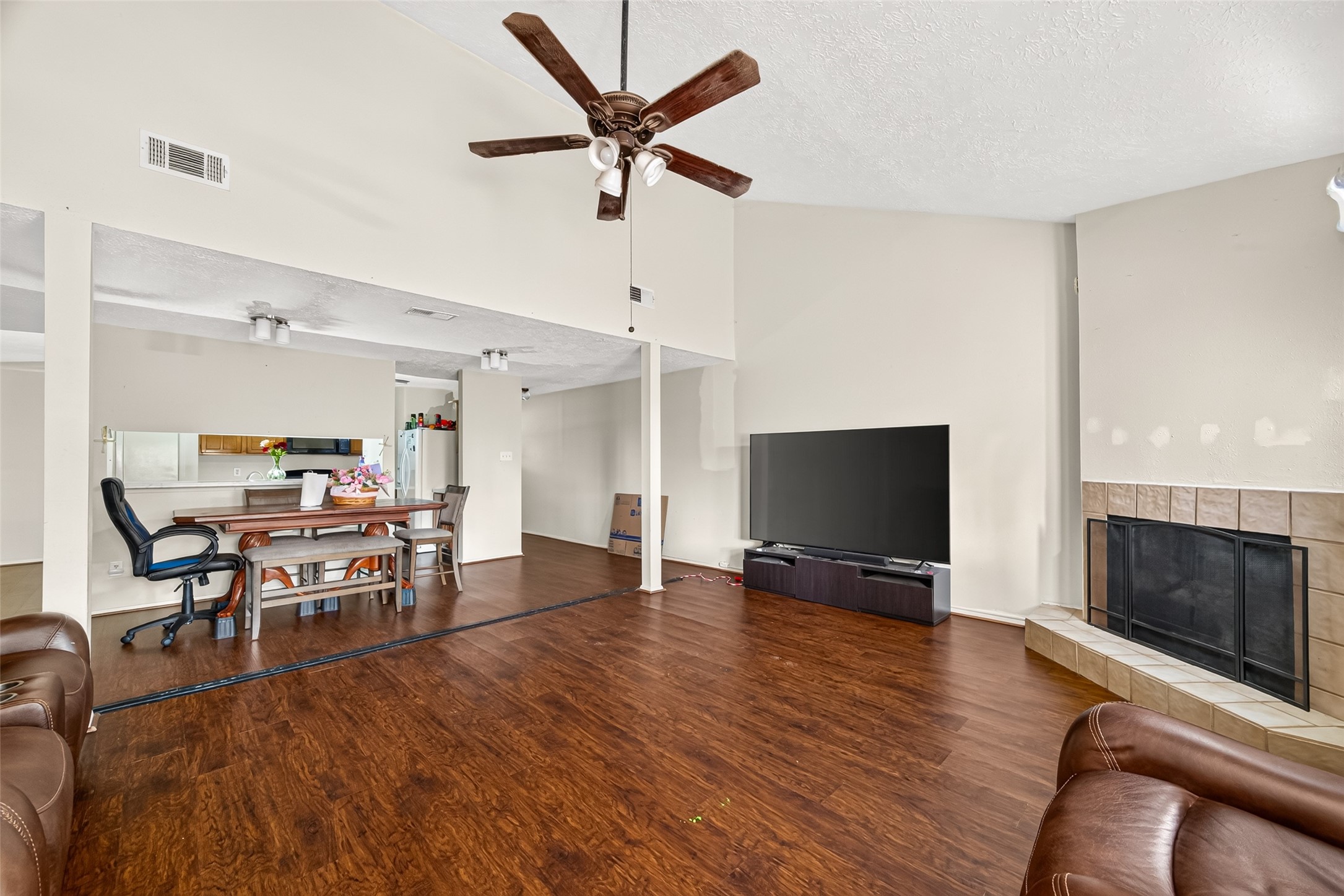2307 Spring Dusk Lane Property Photo 7