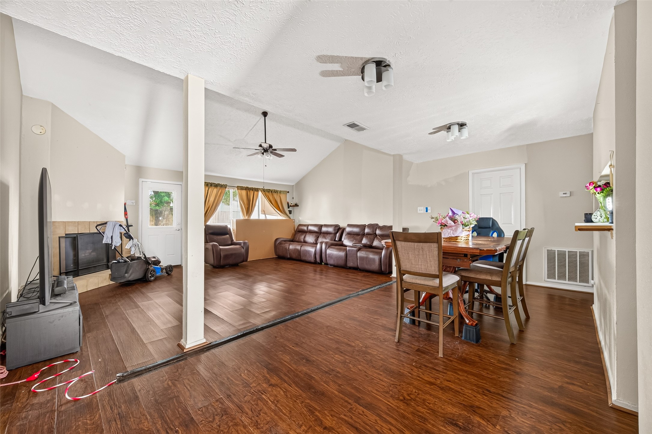 2307 Spring Dusk Lane Property Photo 8