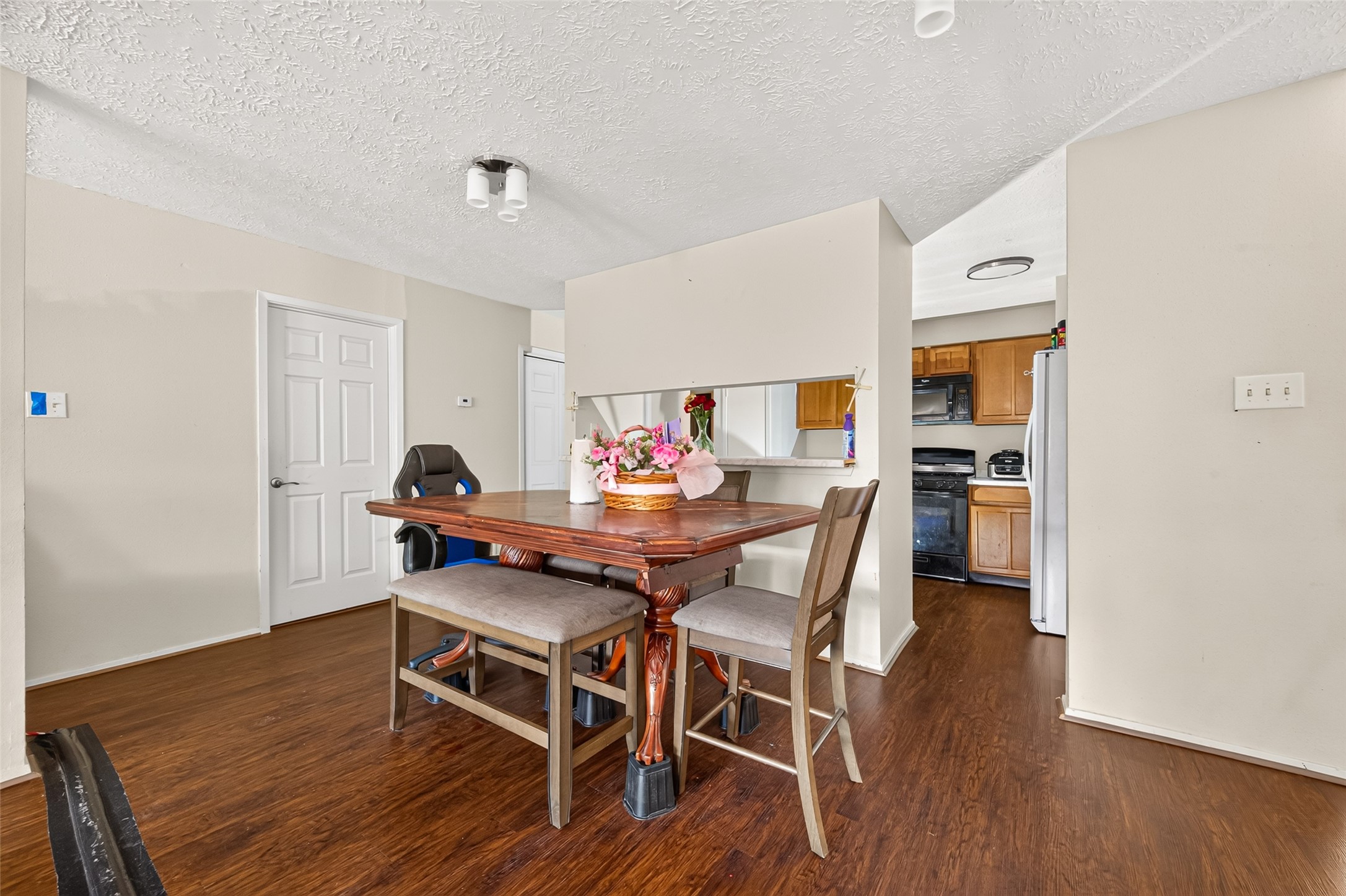 2307 Spring Dusk Lane Property Photo 9