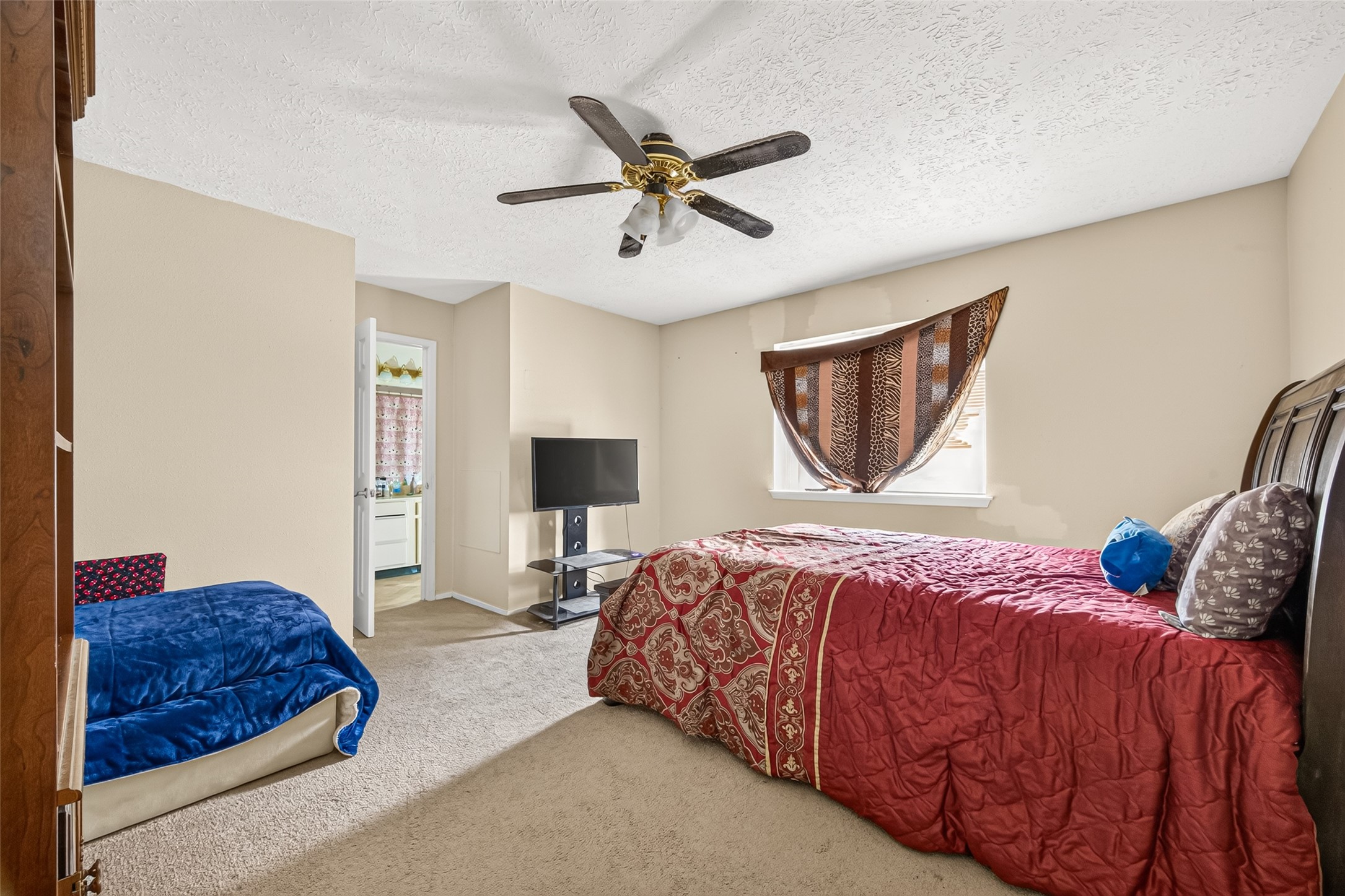 2307 Spring Dusk Lane Property Photo 16