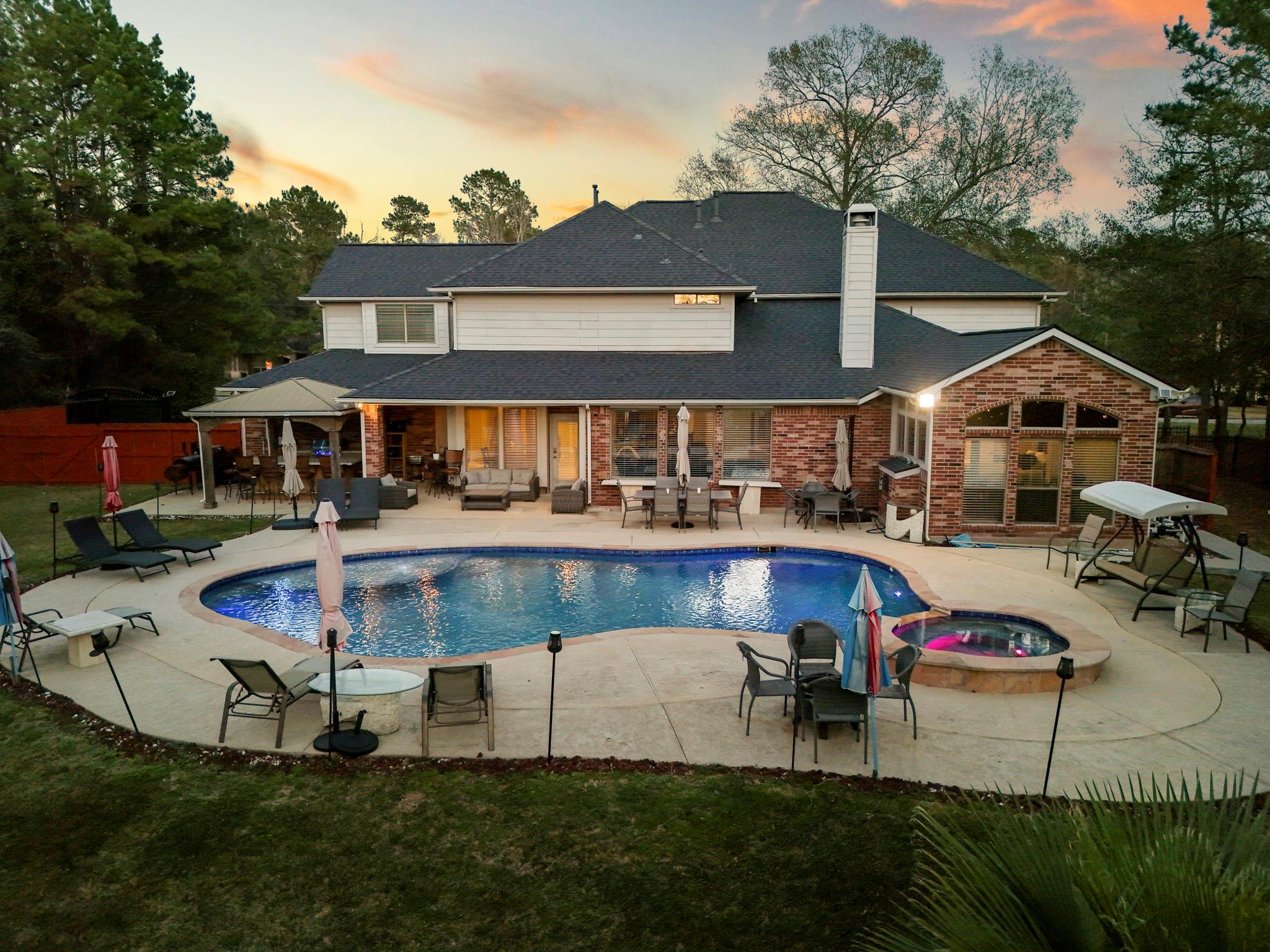 9003 Argonne Stone Lane Property Photo 2