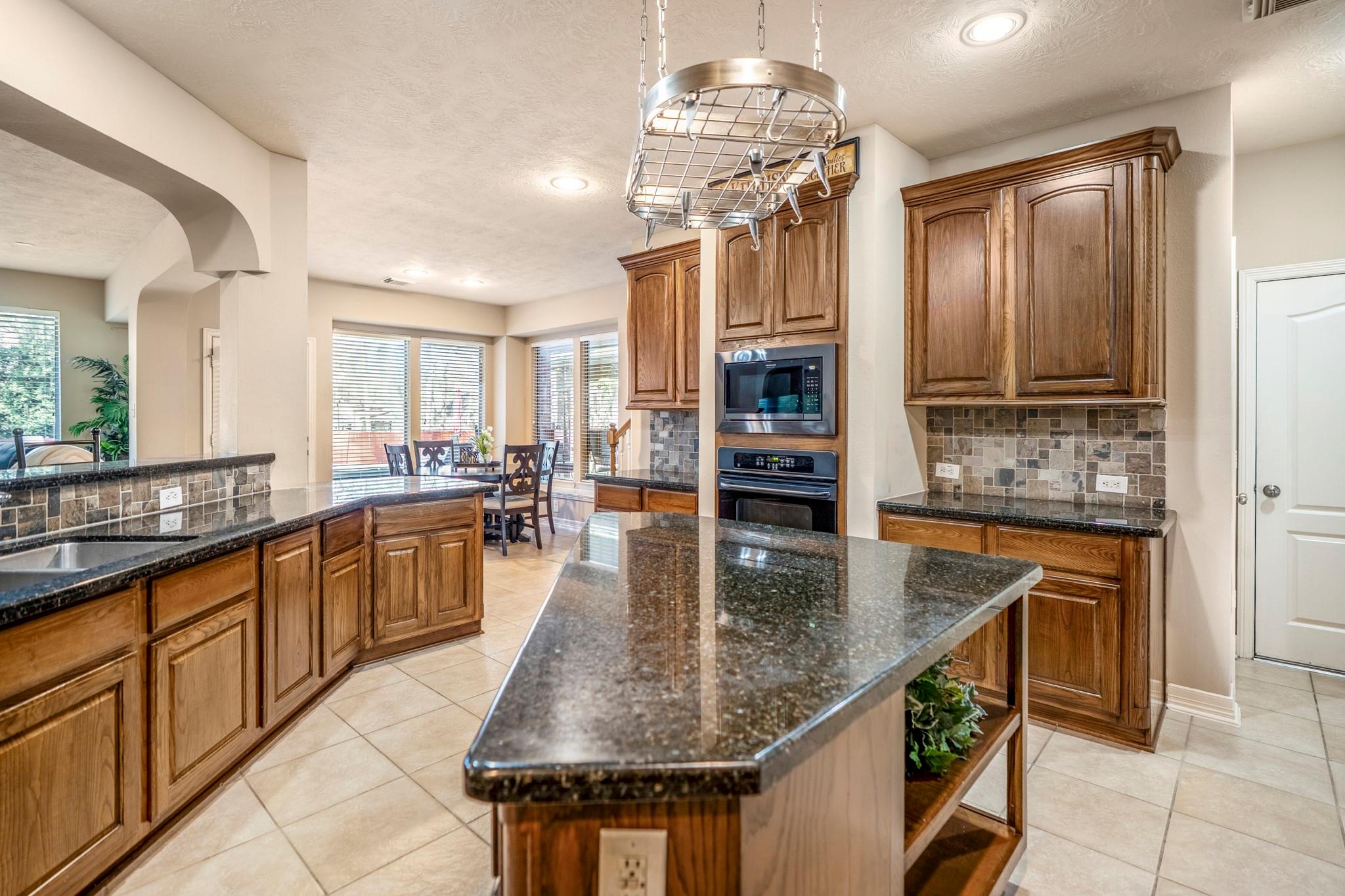 9003 Argonne Stone Lane Property Photo 18
