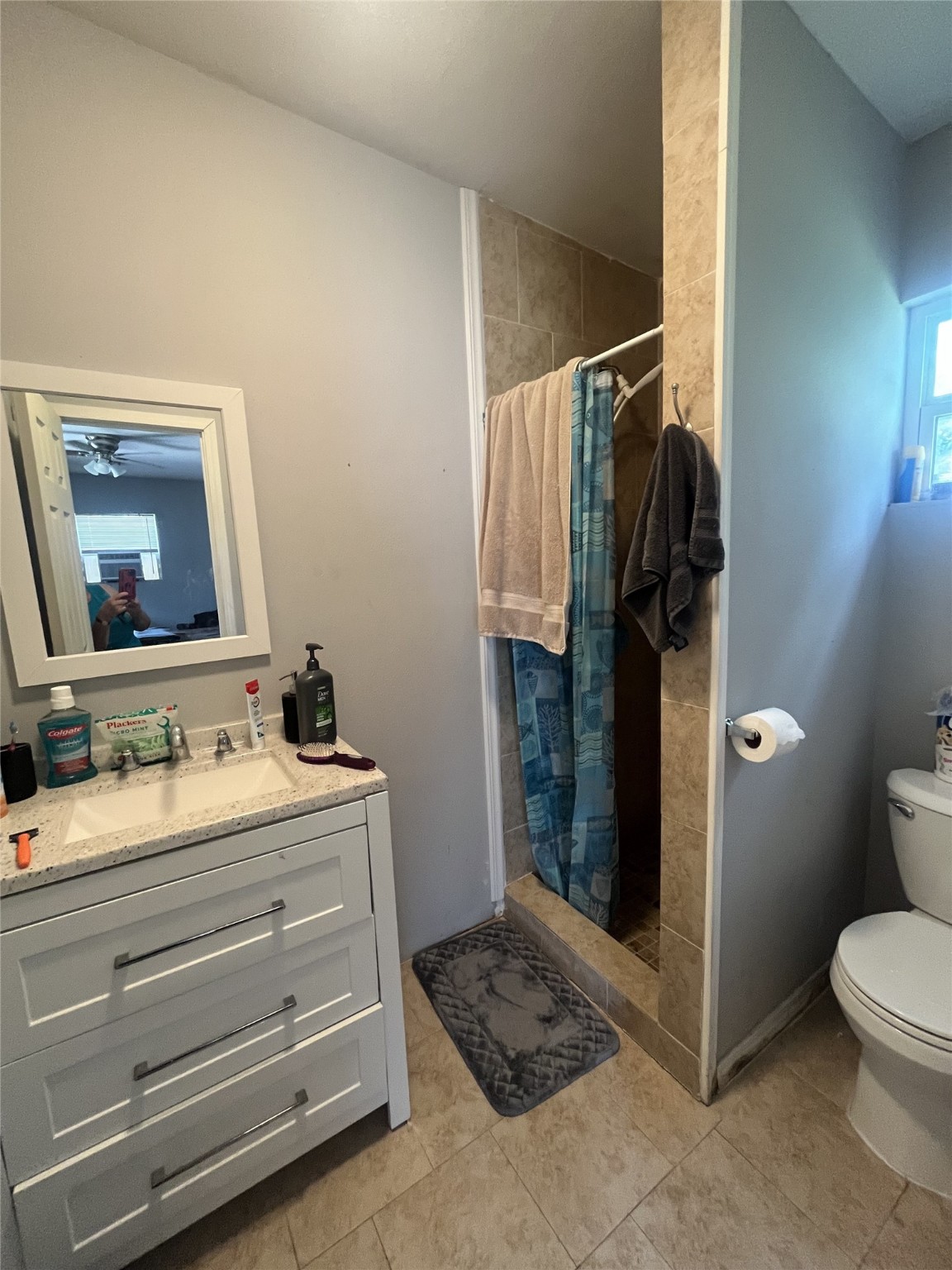 13915 Archwood Street Property Photo 26