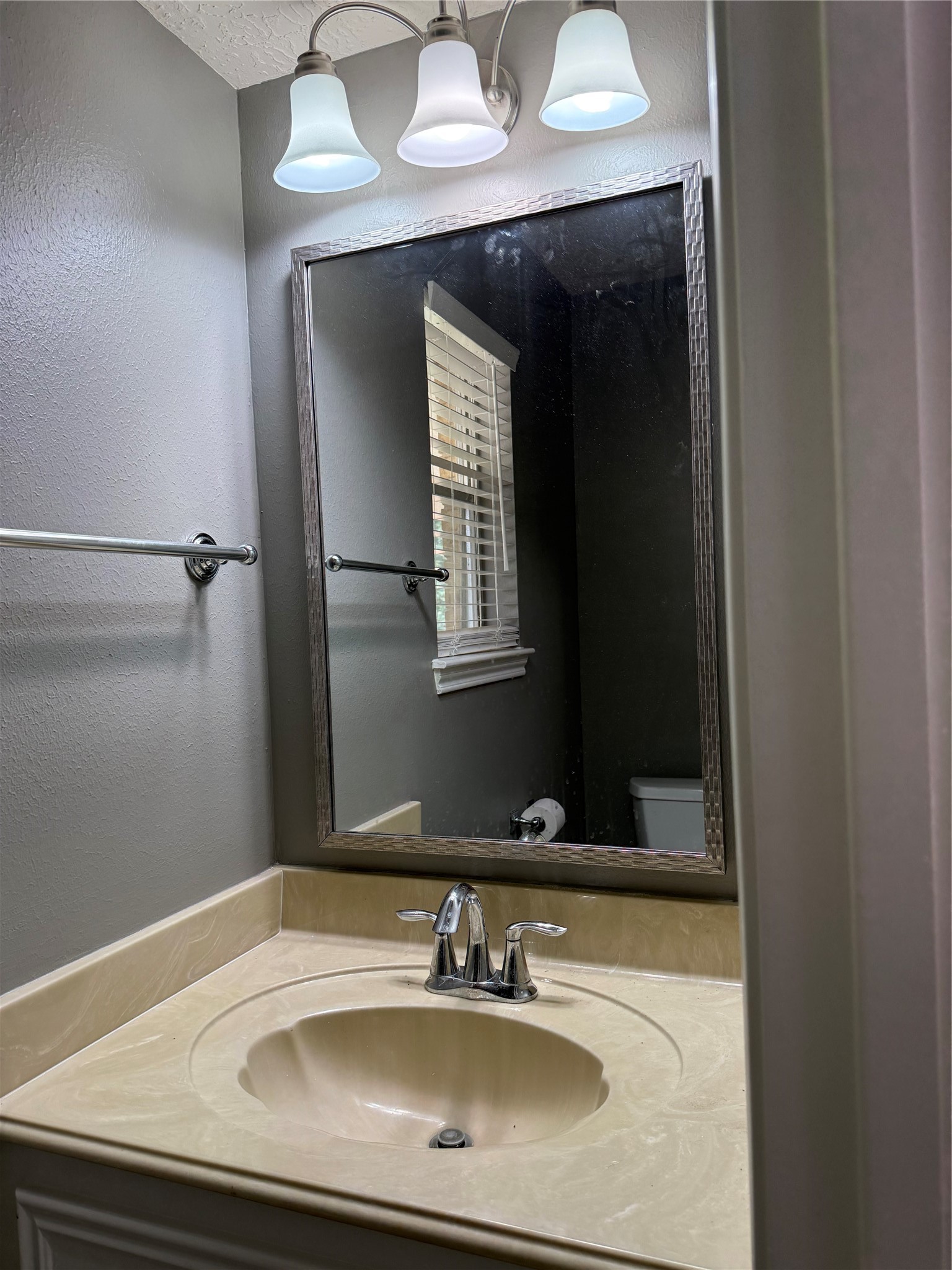 18751 Fm 1484 Rd Property Photo 9
