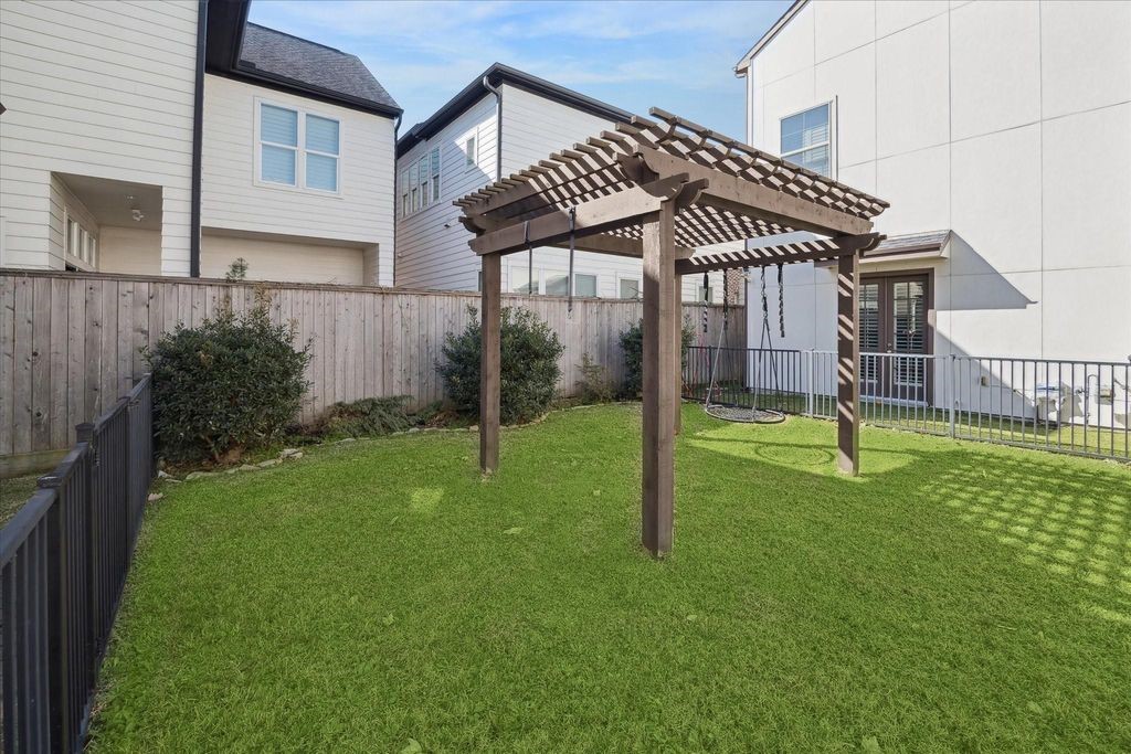 10926 Brookeshire Chase Lane Property Photo 26