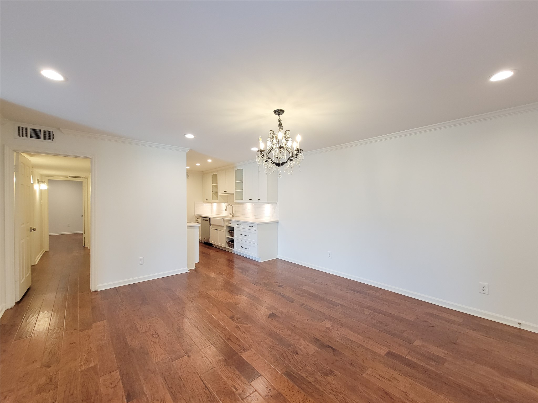 7575 Katy Freeway 111 Property Photo 6