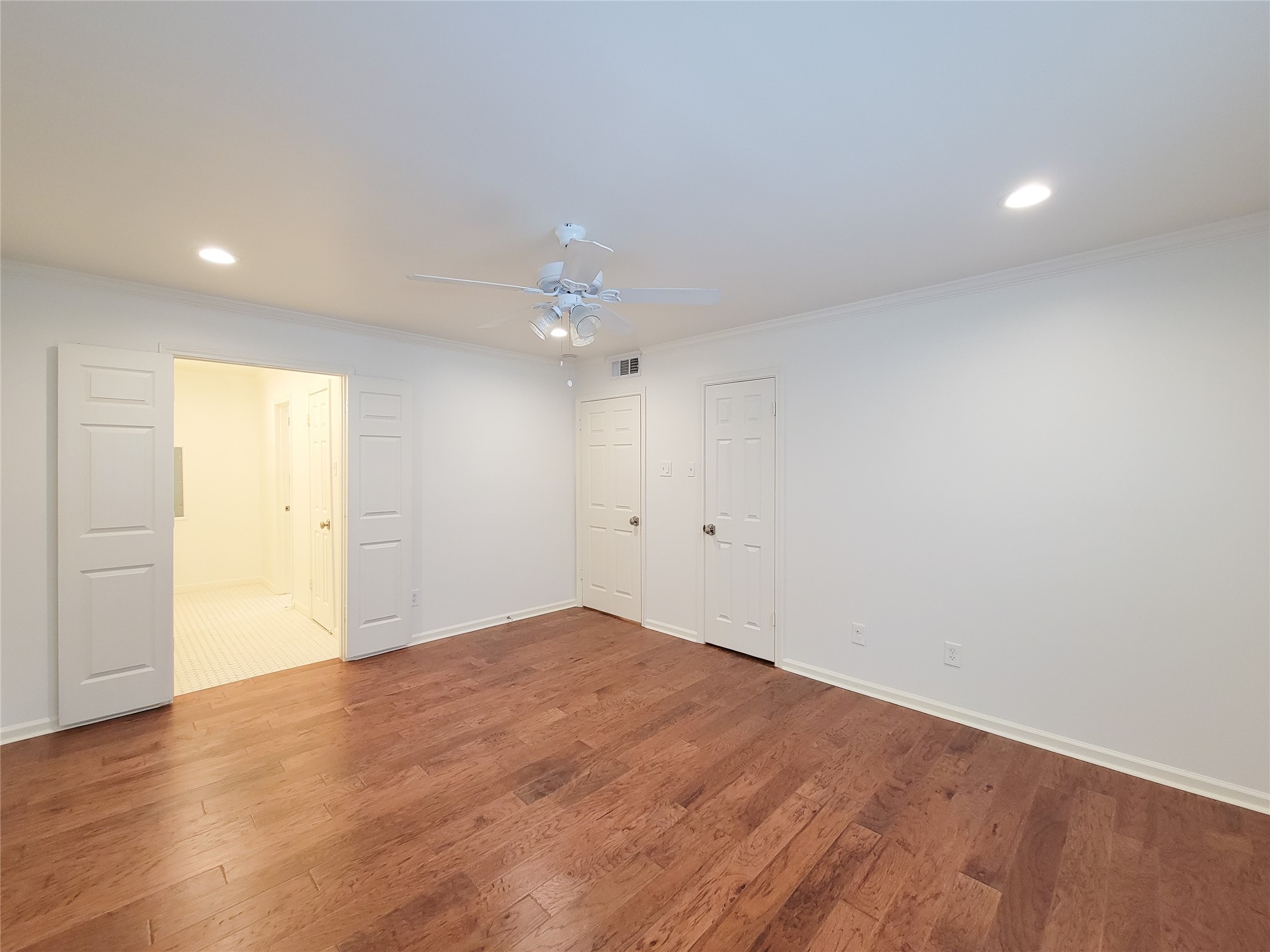 7575 Katy Freeway 111 Property Photo 12