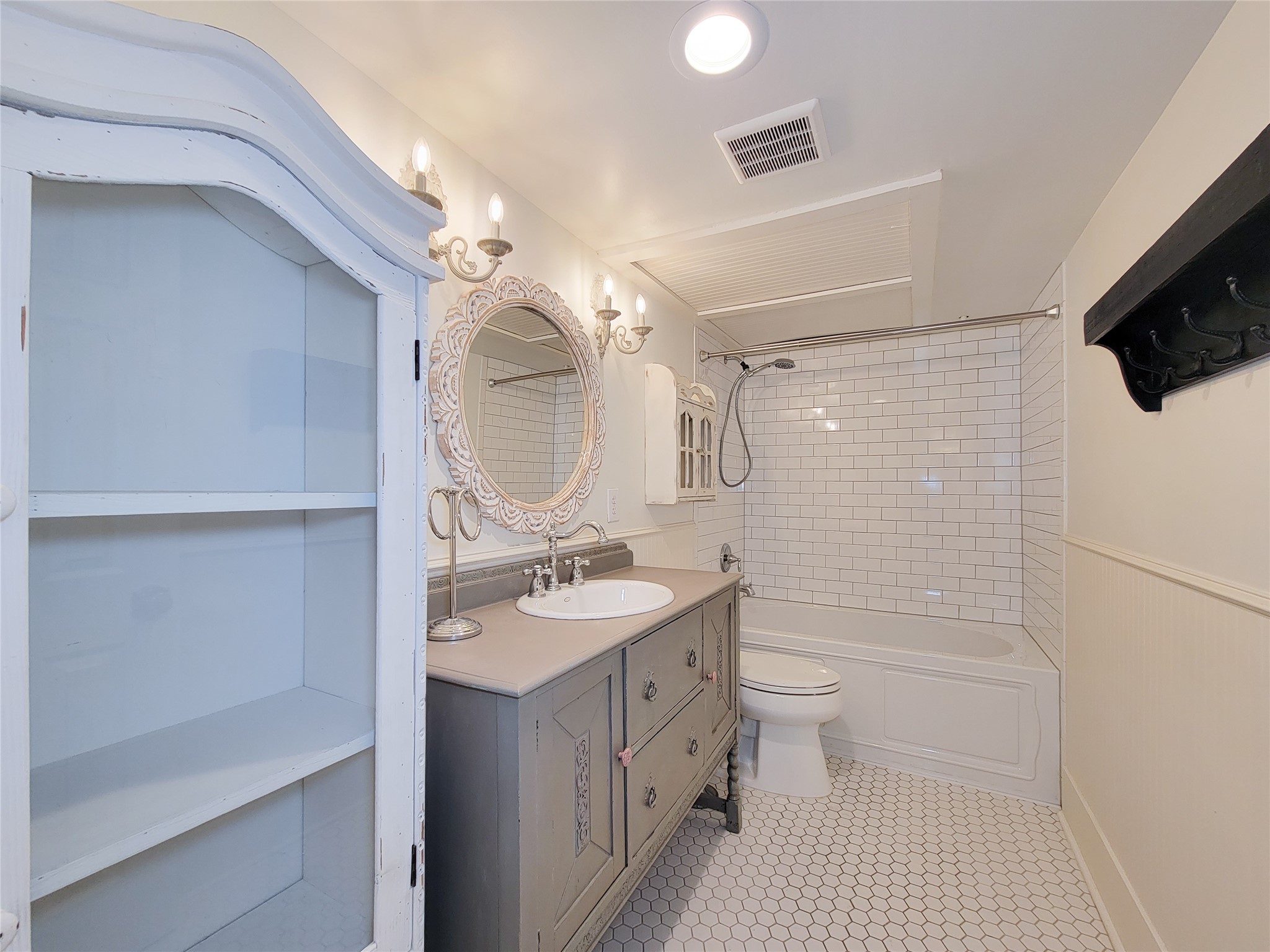 7575 Katy Freeway 111 Property Photo 18