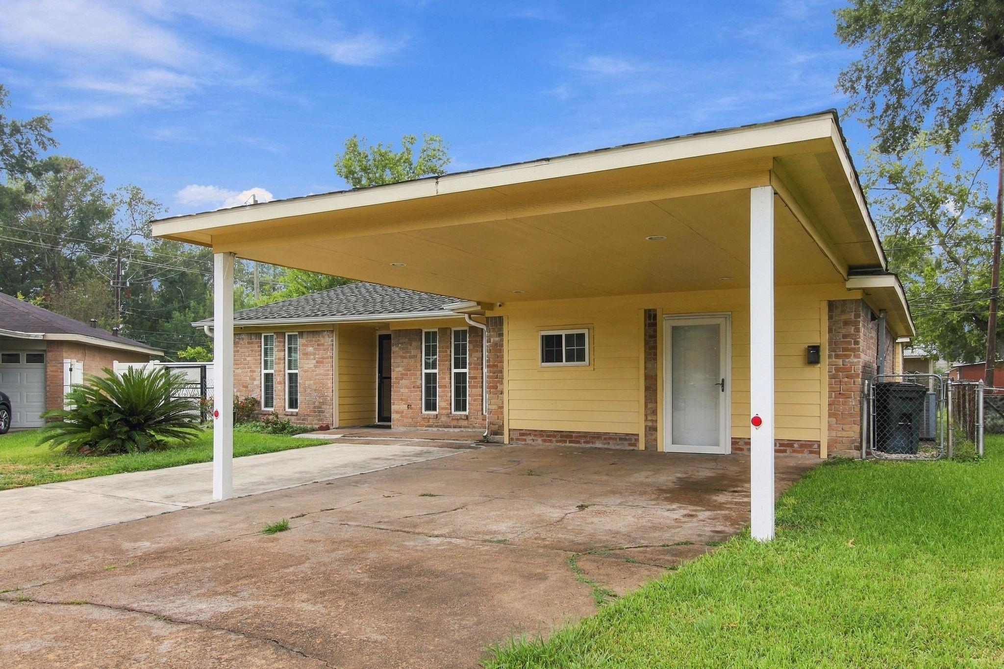 719 Kilpatrick Street Property Photo 3