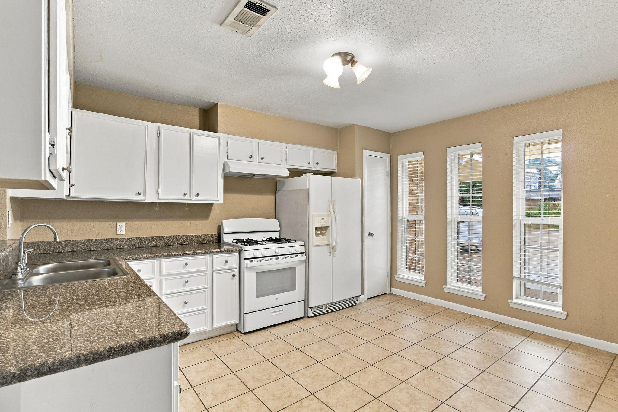 719 Kilpatrick Street Property Photo 7