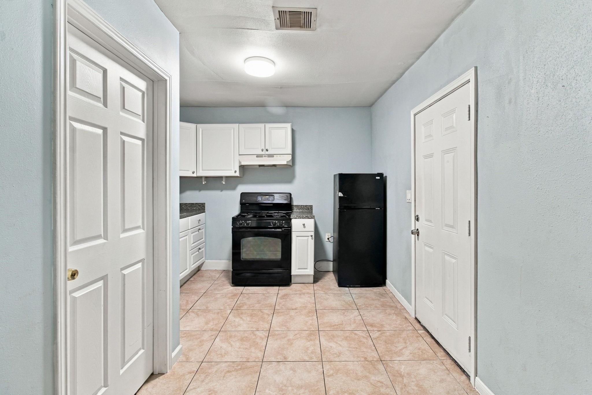 719 Kilpatrick Street Property Photo 16