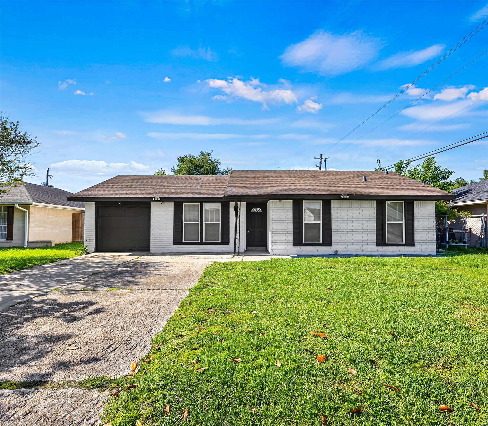 3907 Sandy Meadow Lane Property Photo 1