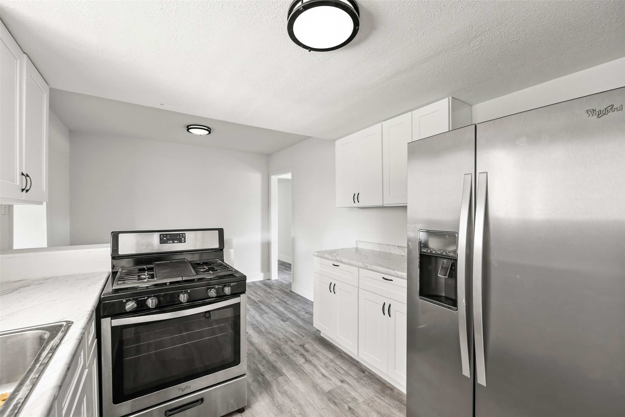 3907 Sandy Meadow Lane Property Photo 7