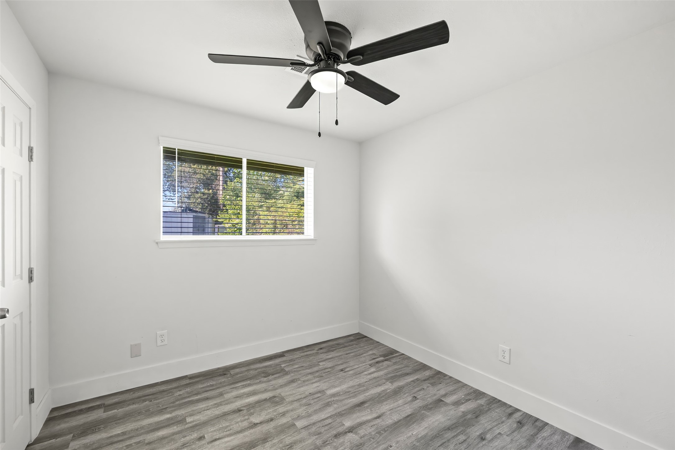 3907 Sandy Meadow Lane Property Photo 13