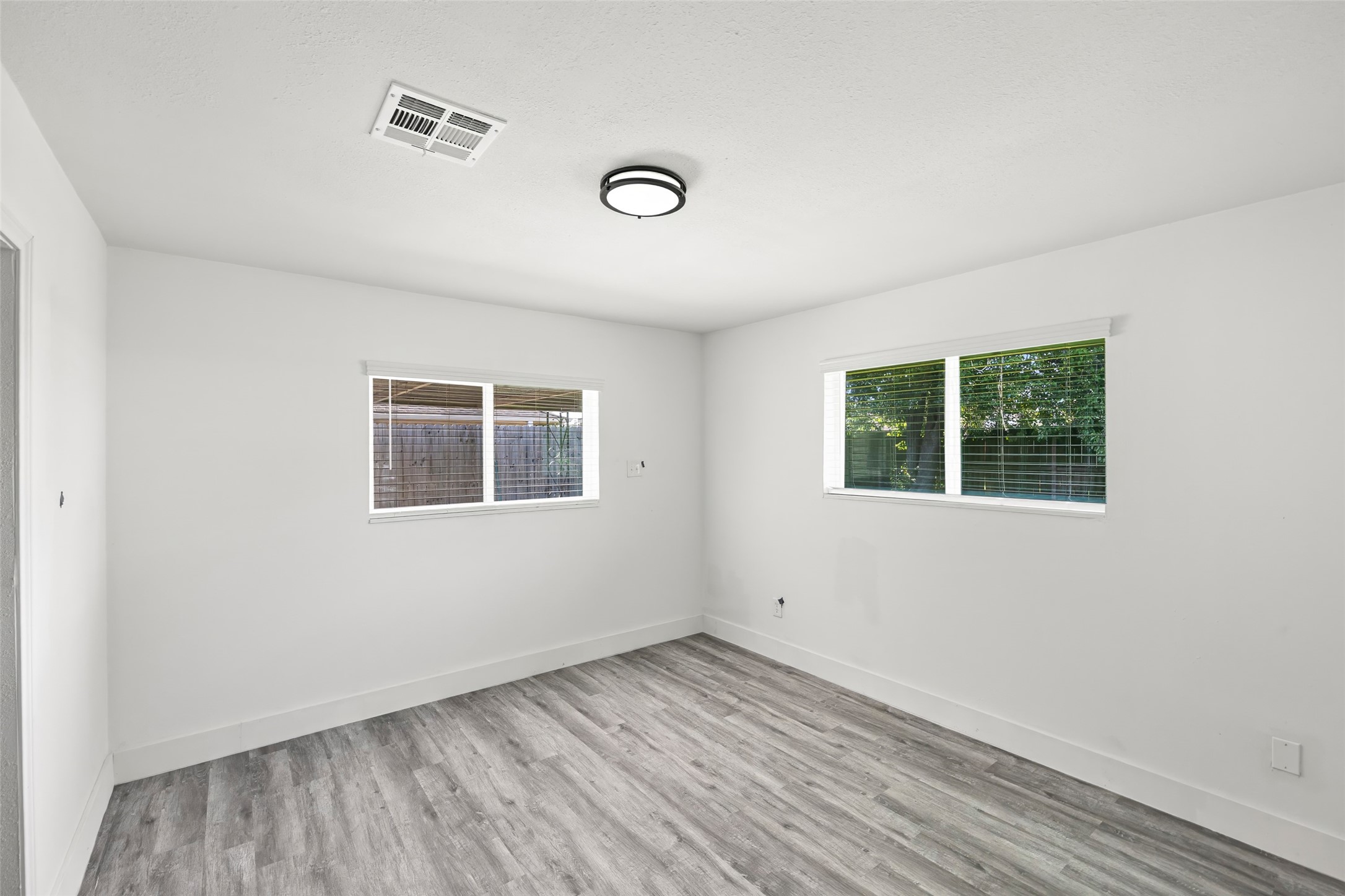 3907 Sandy Meadow Lane Property Photo 16