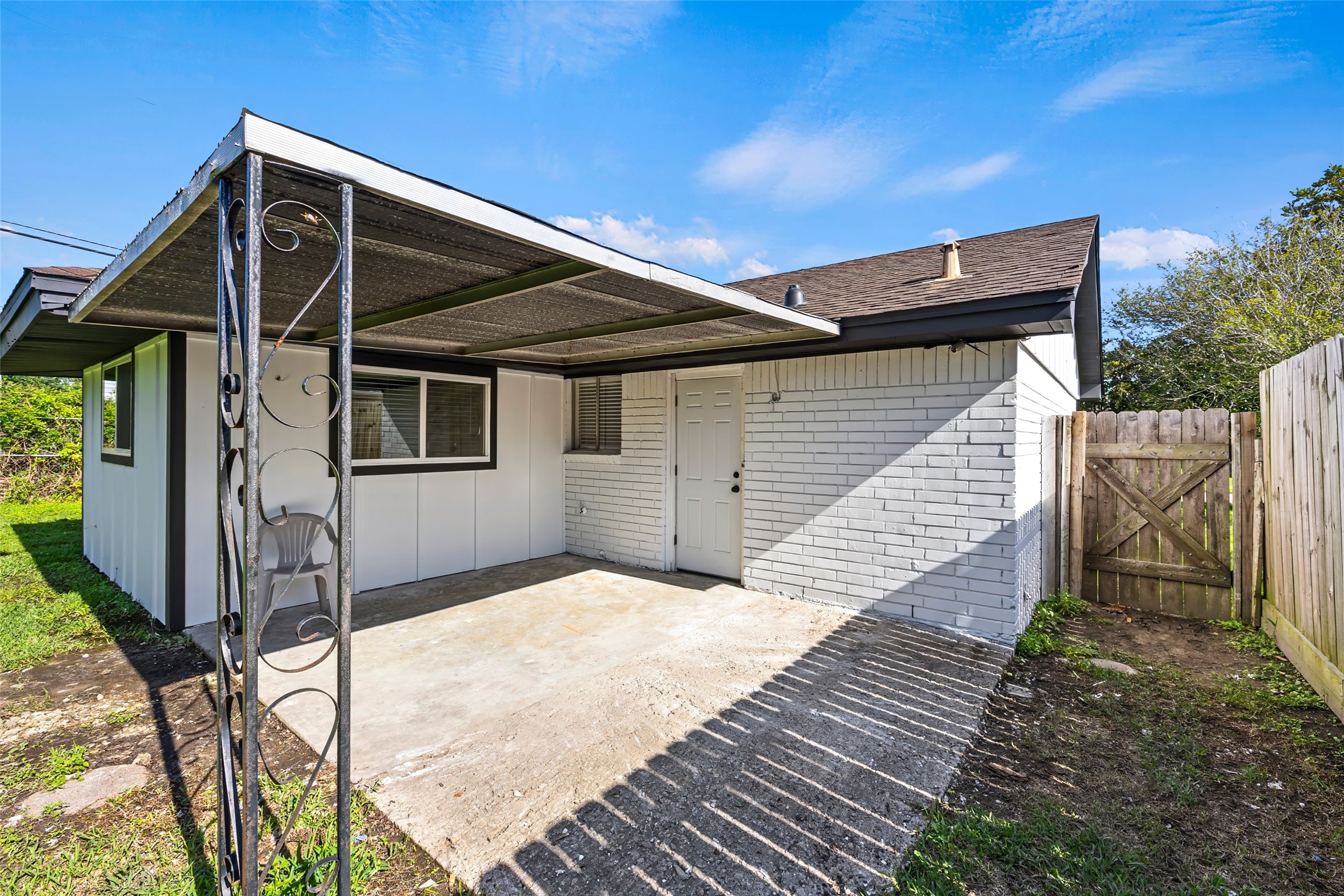 3907 Sandy Meadow Lane Property Photo 17