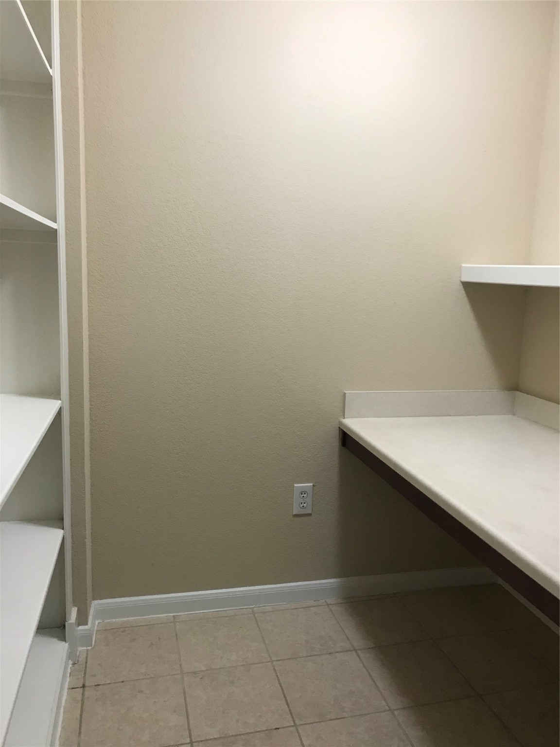 7575 Kirby Drive 2403 Property Photo 11