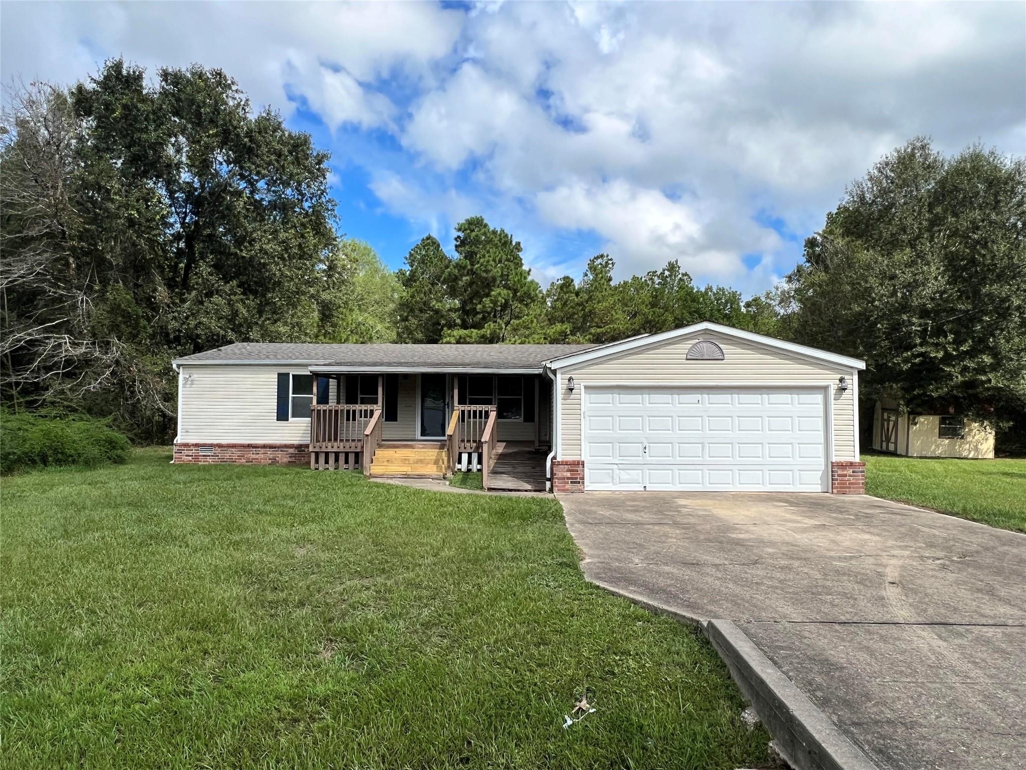 16092 Lone Star Ranch Drive Property Photo 1